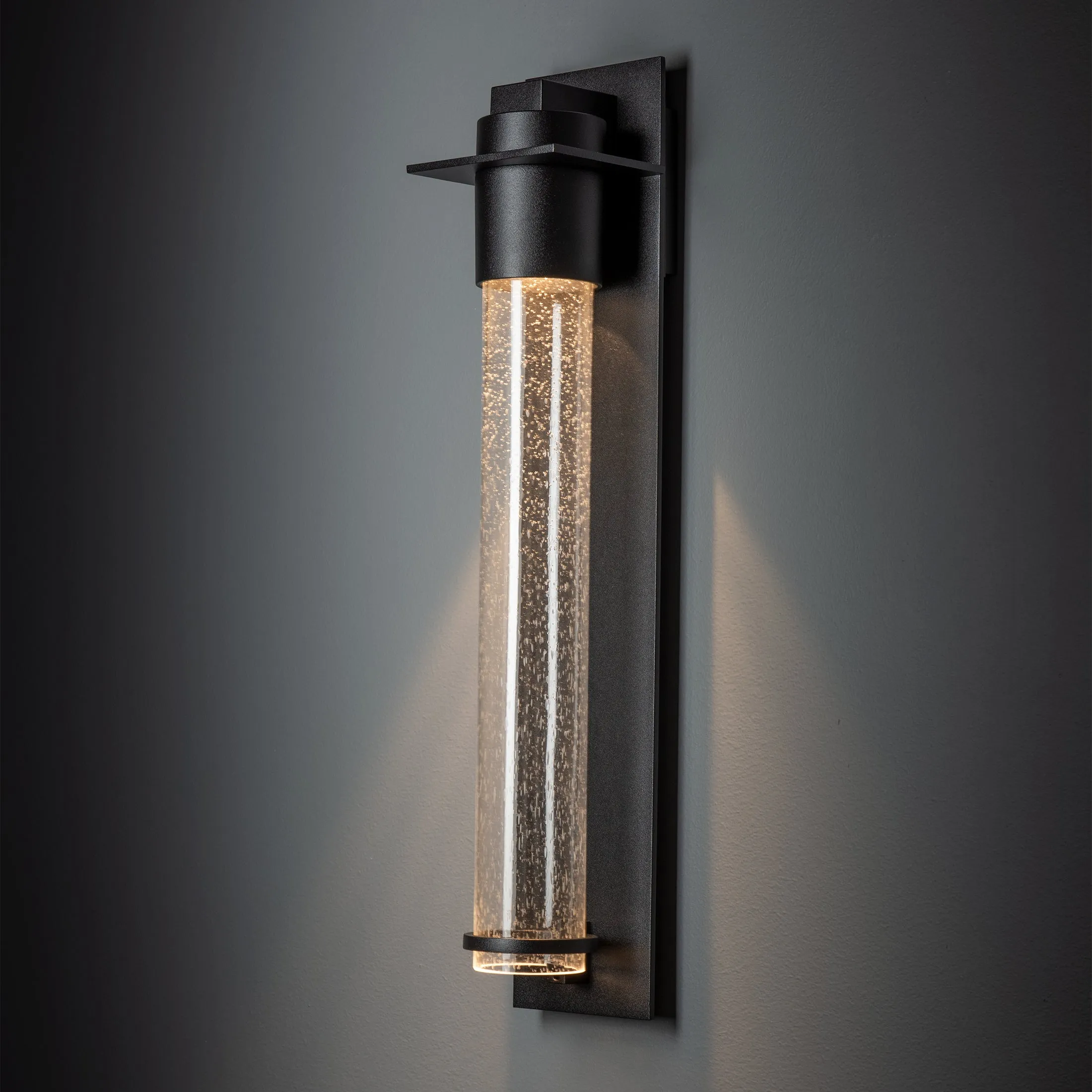 Airis Outdoor Sconce