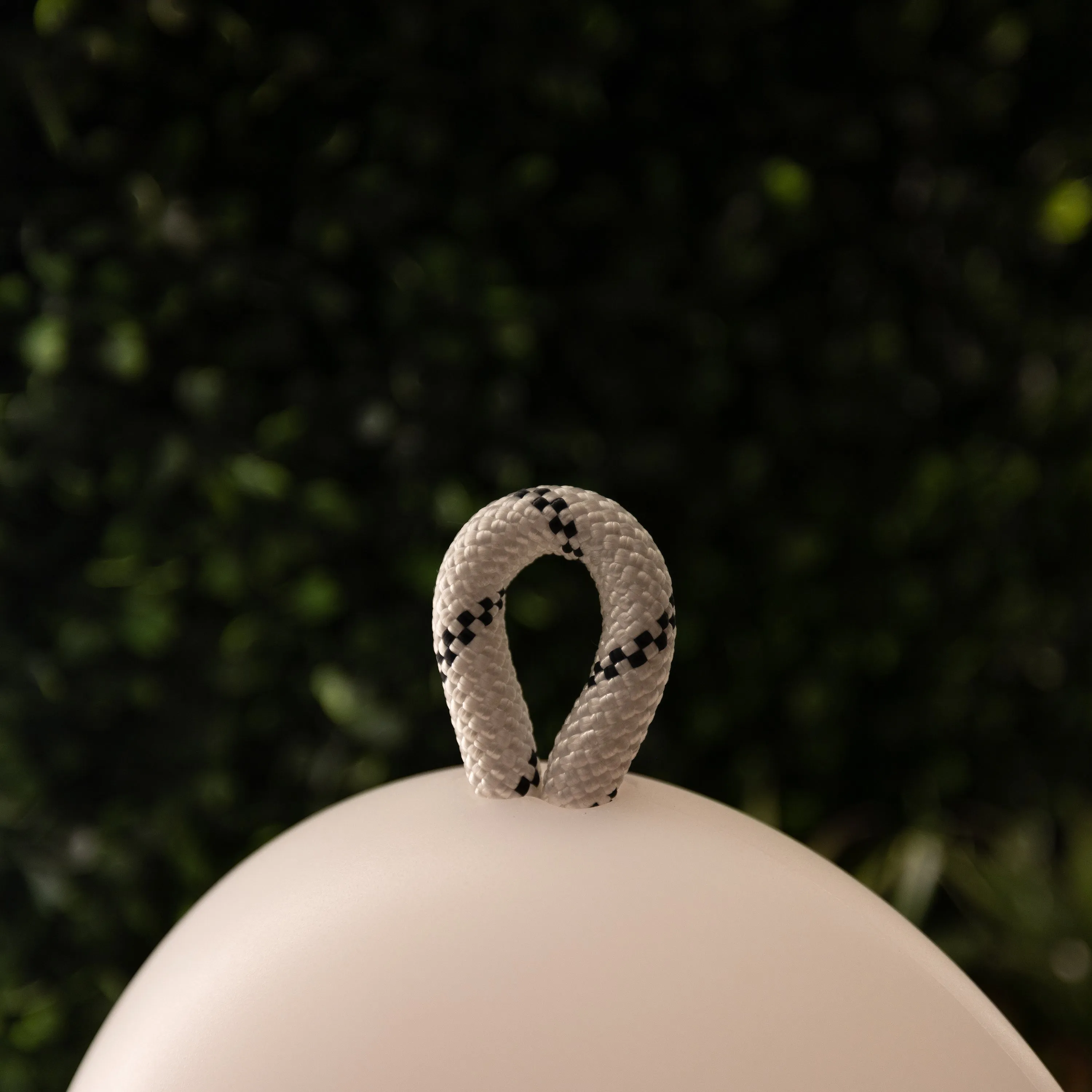 Amande Corde Outdoor Bluetooth LED Table Lamp
