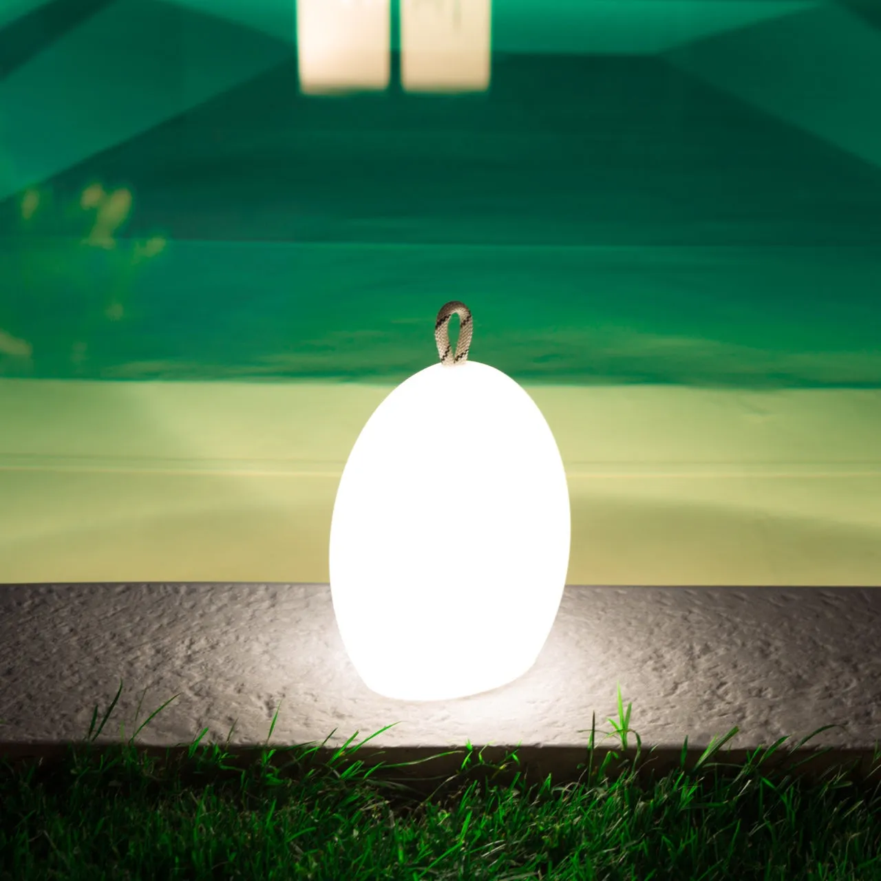 Amande Corde Outdoor Bluetooth LED Table Lamp