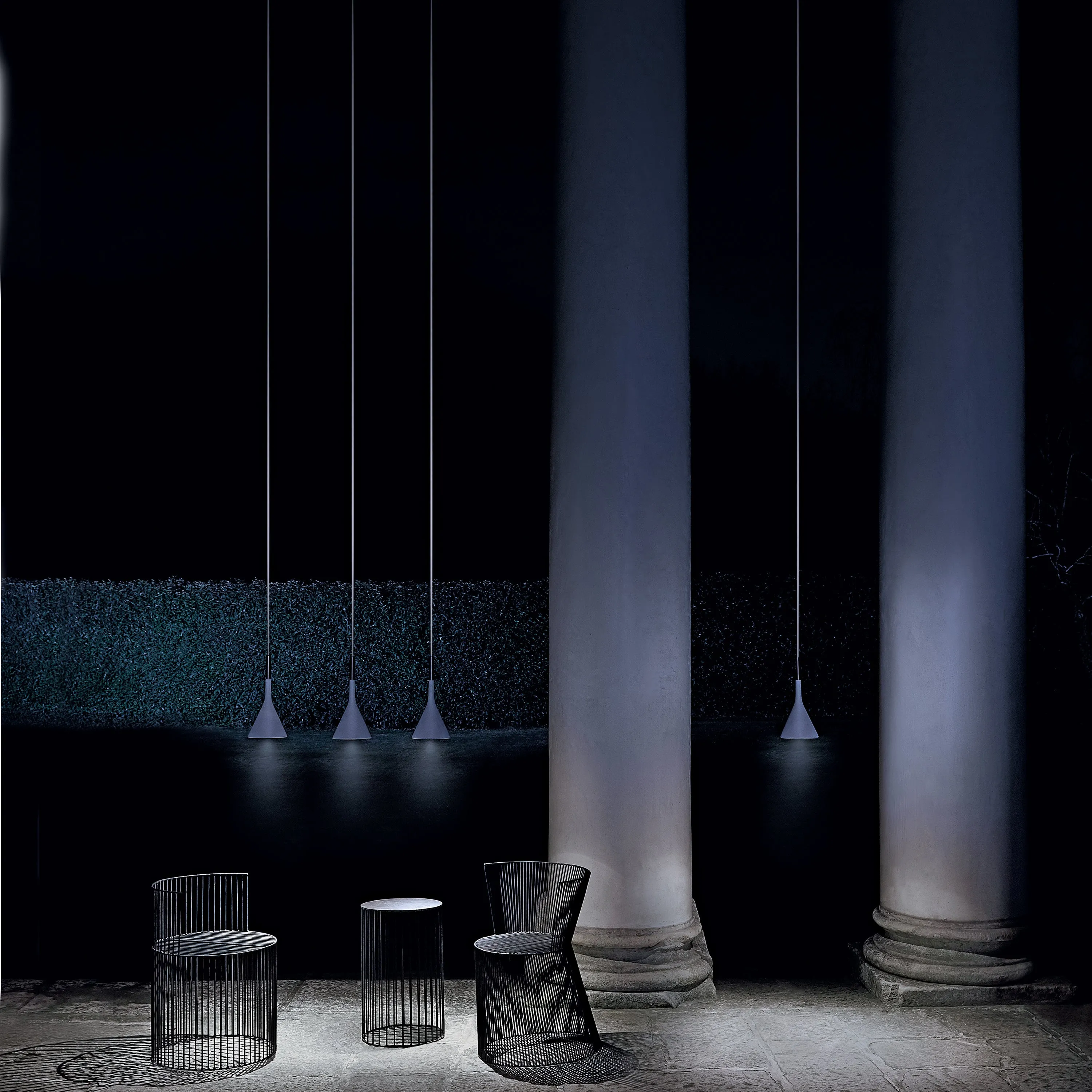 Aplomb LED Outdoor Pendant Light