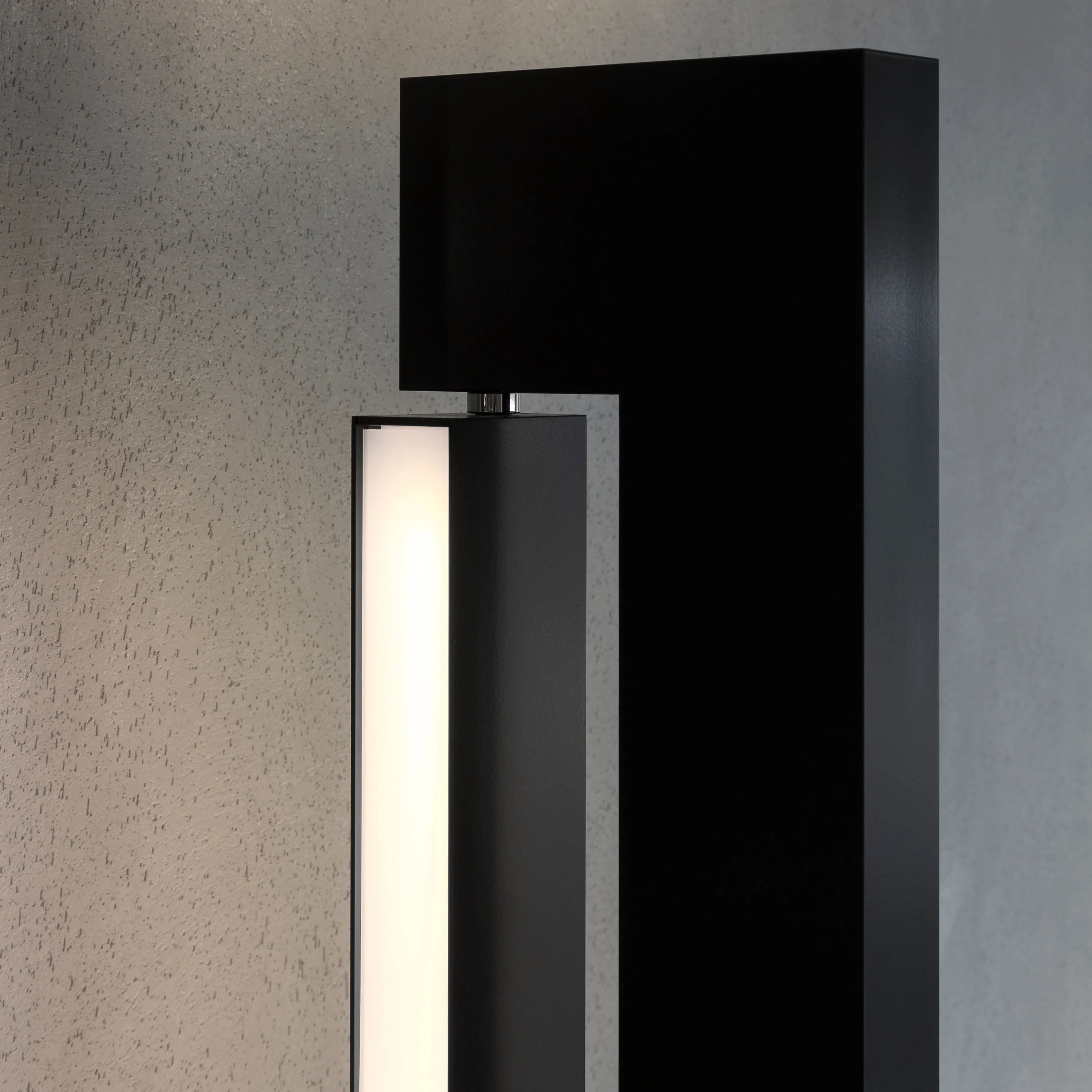 Ara LED Floor Lamp