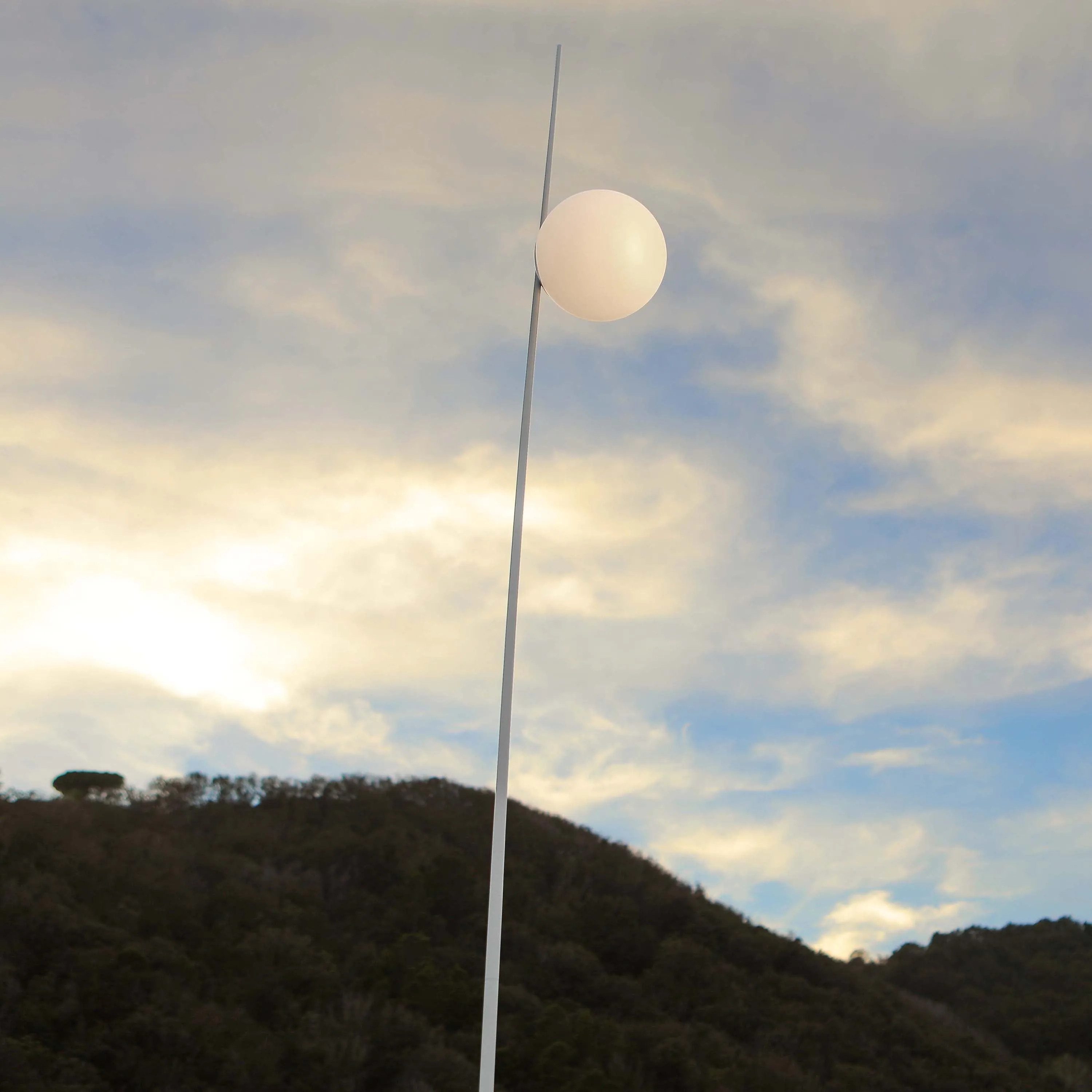 Atmosphere Outdoor Floor Lamp