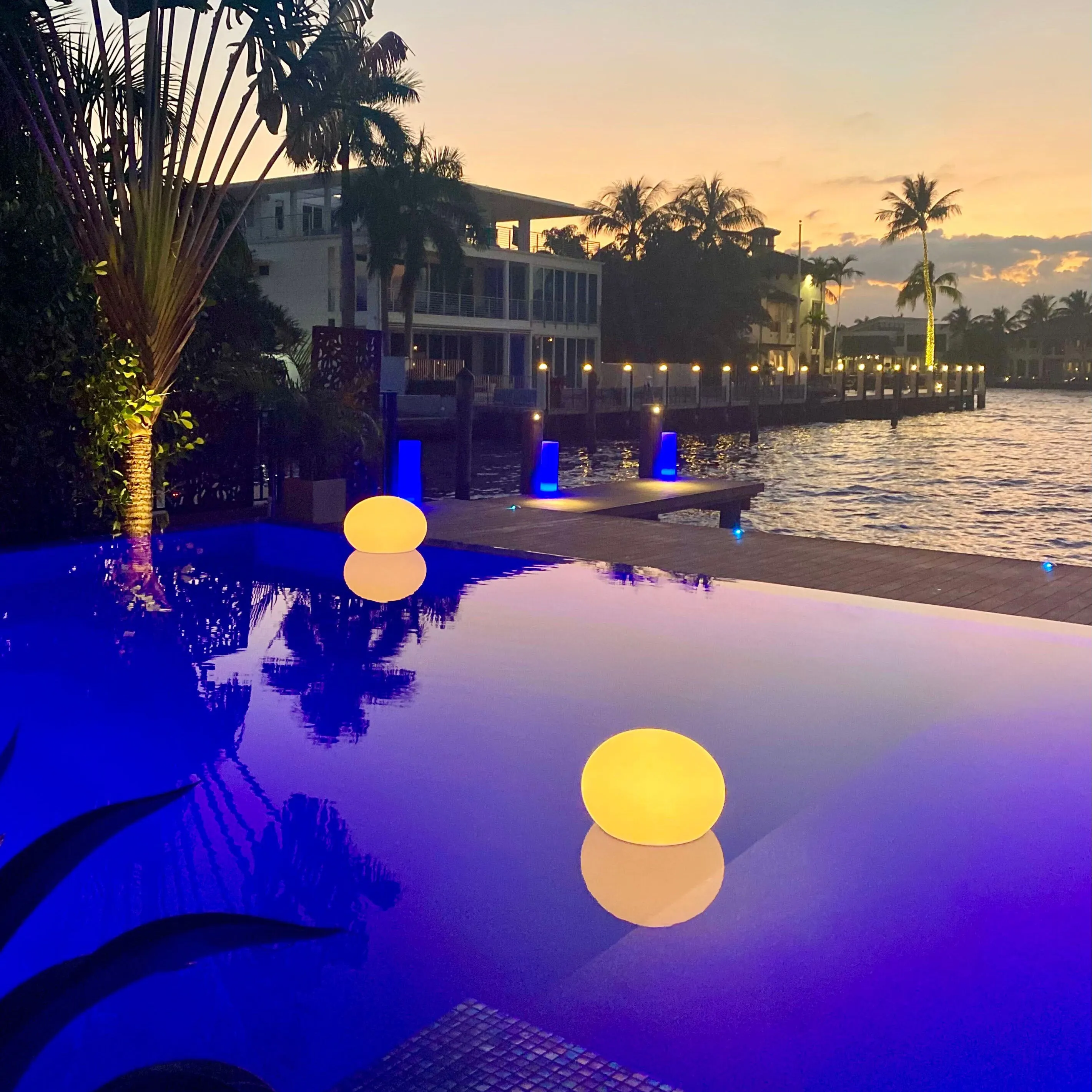 Ball Outdoor Bluetooth LED Lamp