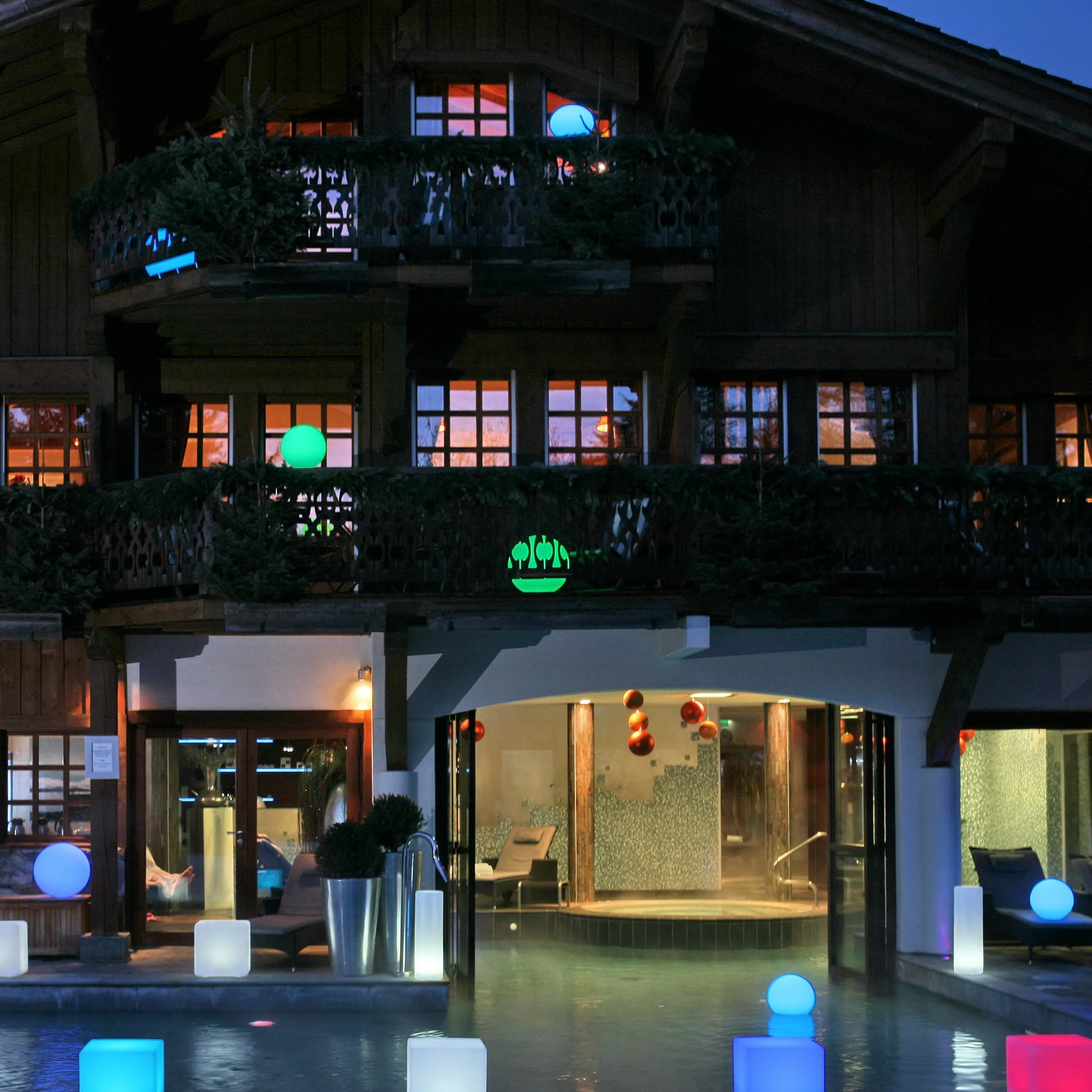 Ball Outdoor Bluetooth LED Lamp
