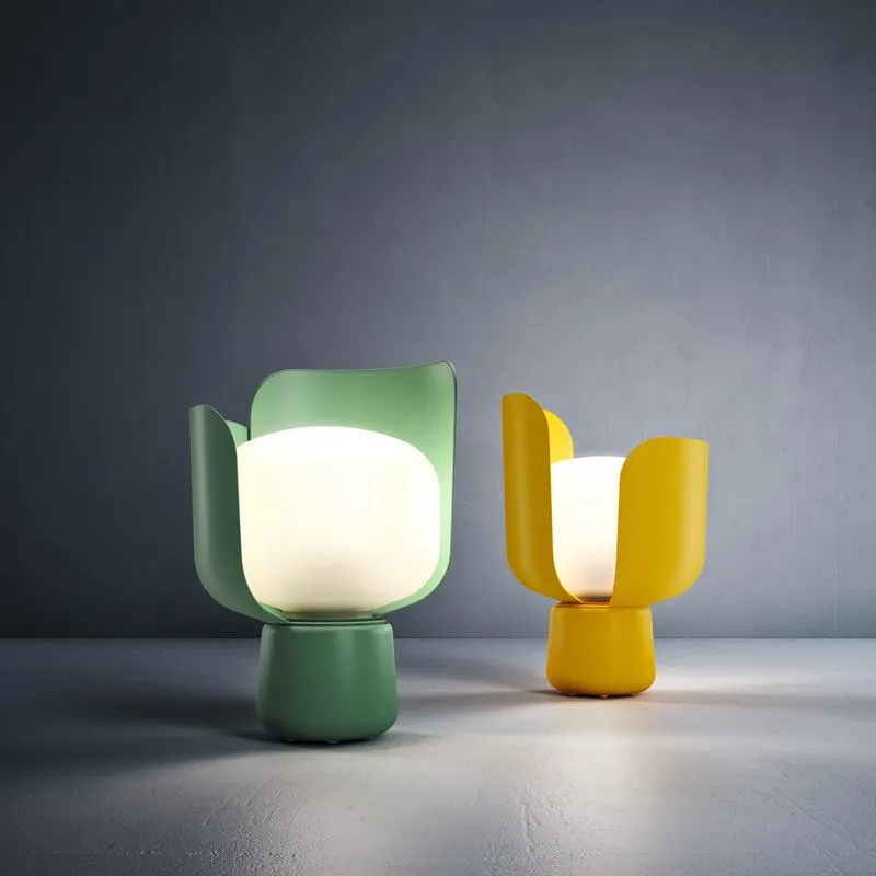 Blom Table Lamp