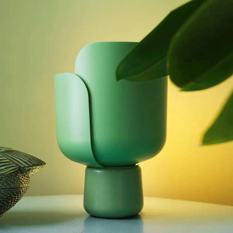 Blom Table Lamp
