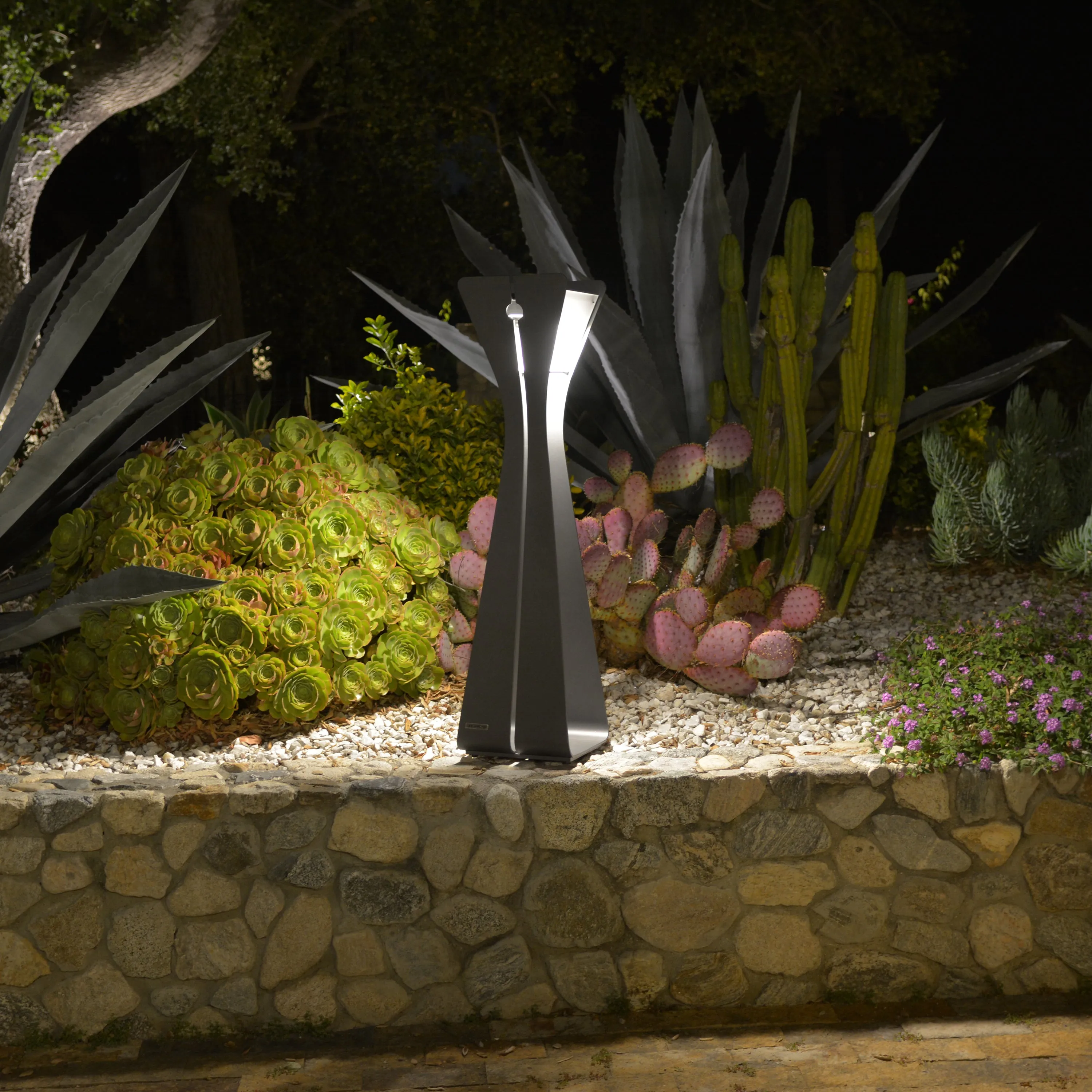Bloom Solar Outdoor Floor Lamp