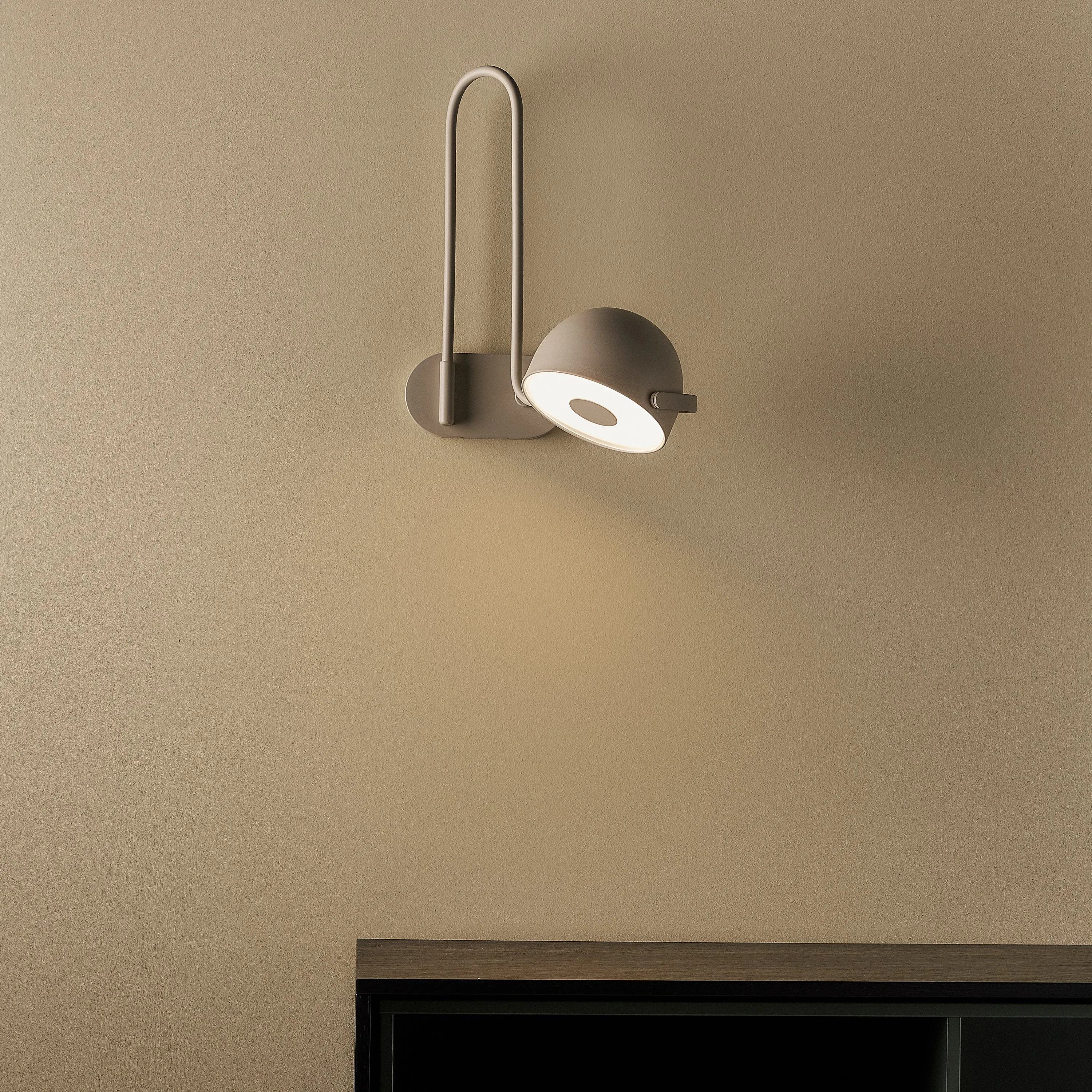 Bowee W1 Wall Sconce