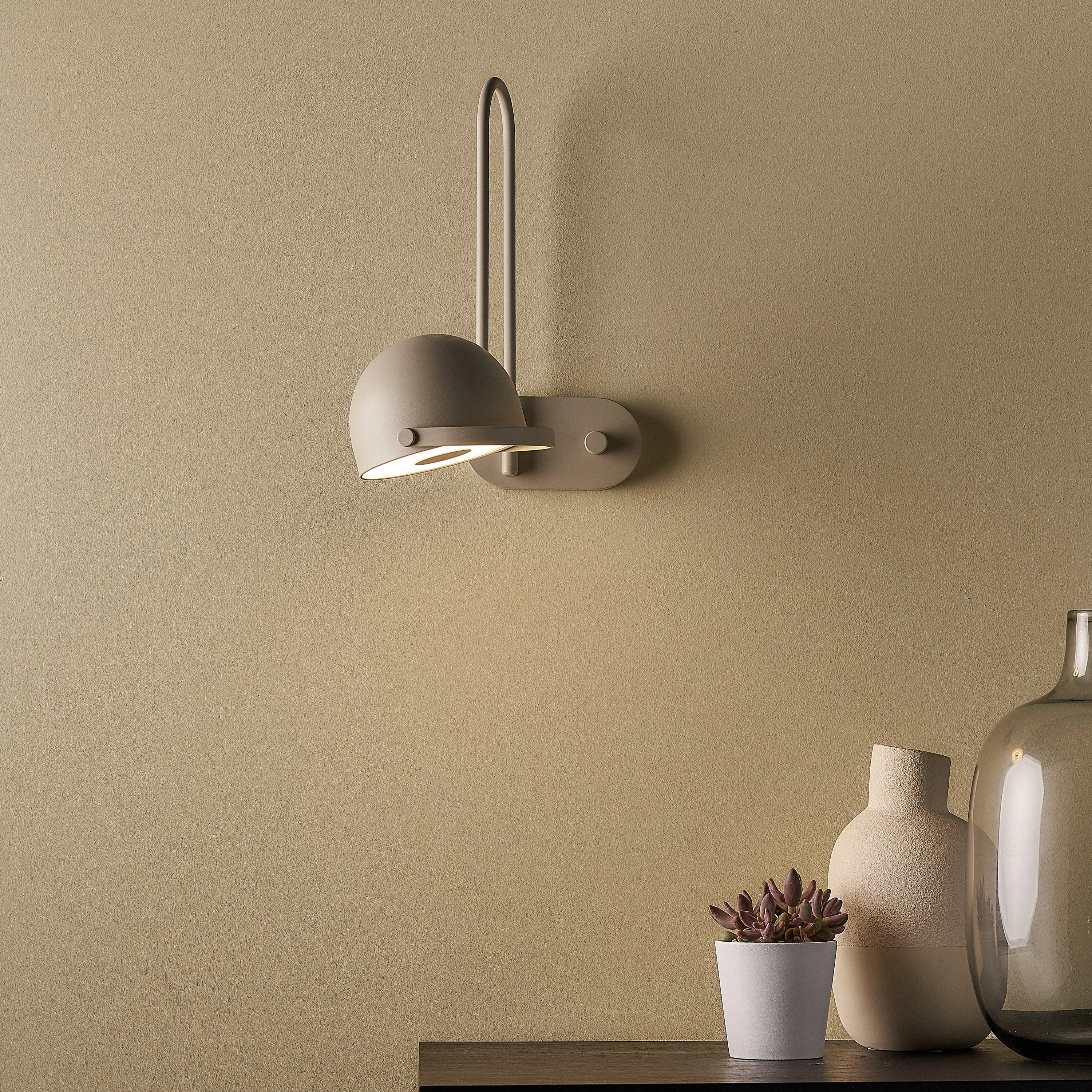 Bowee W1 Wall Sconce