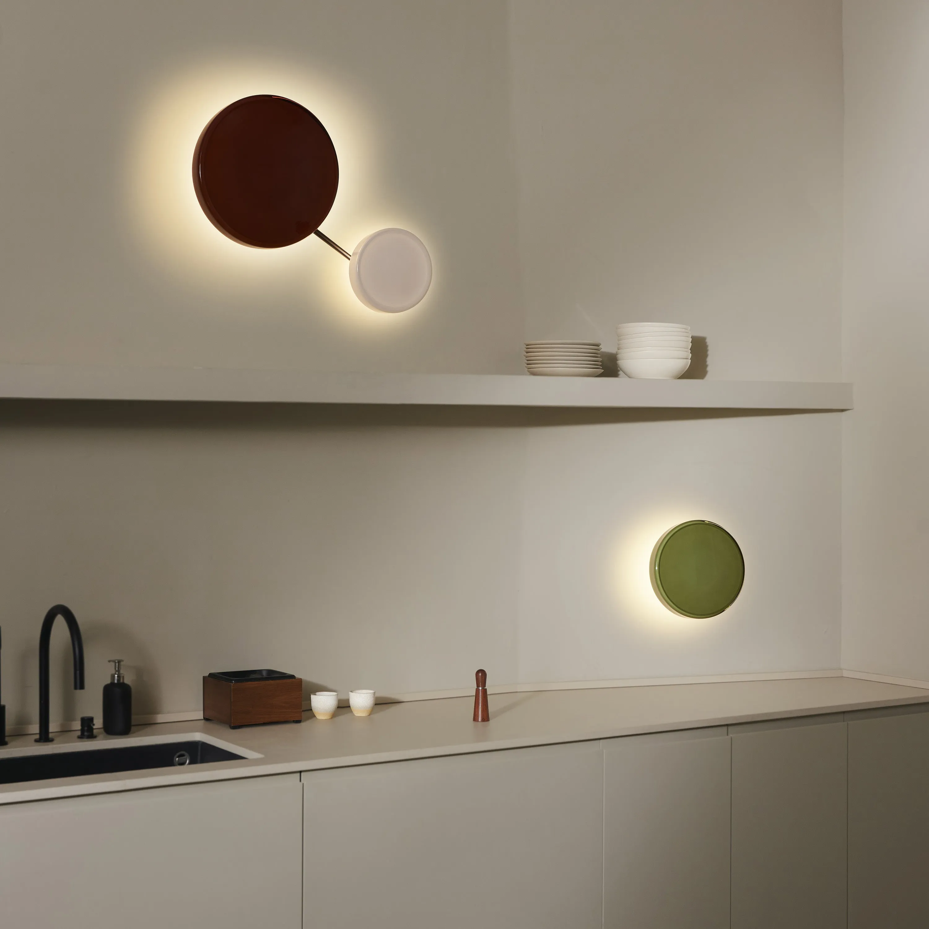 Caramel Cluster Wall Sconce