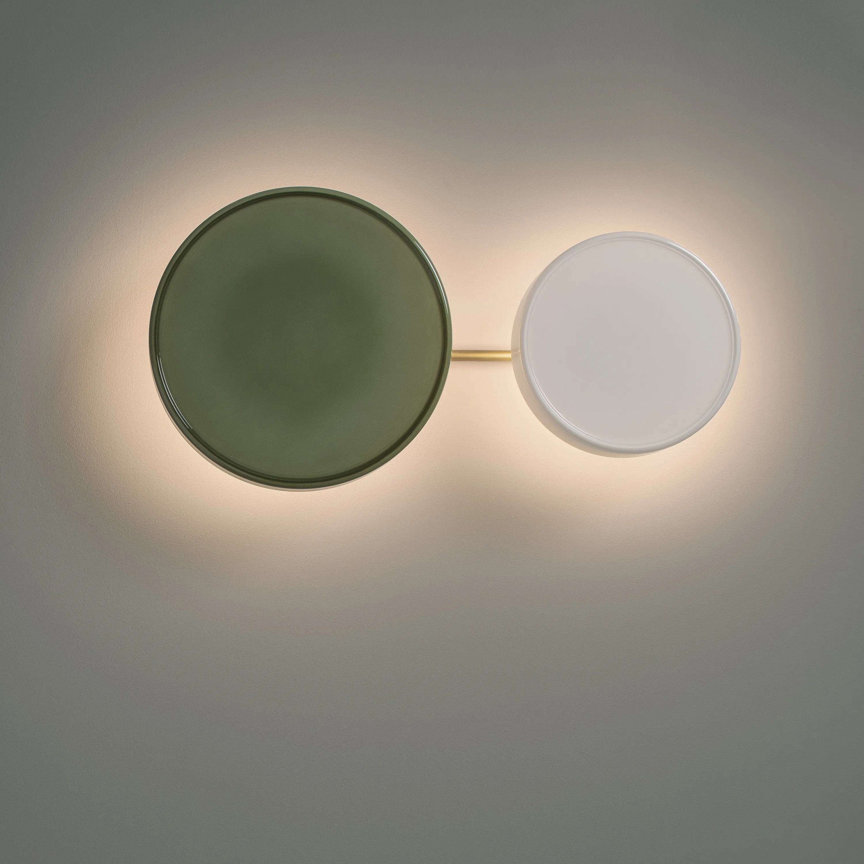 Caramel Cluster Wall Sconce
