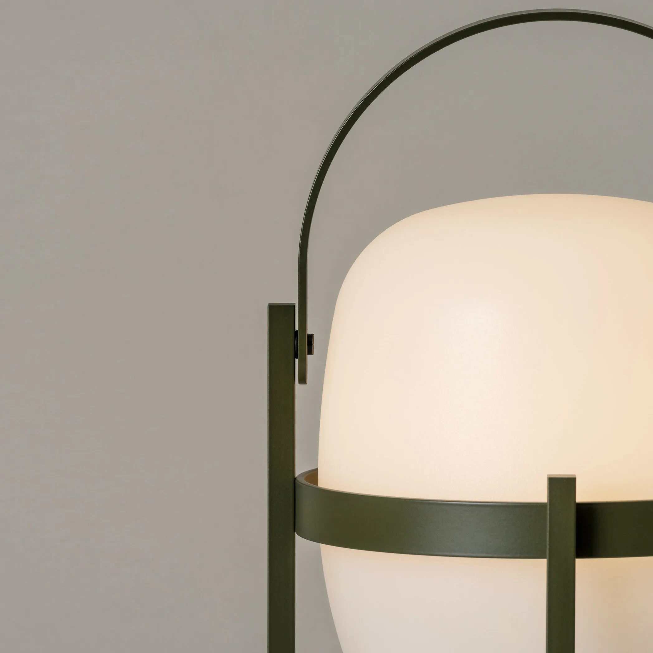 Cestita Rechargeable Outdoor Table Lamp