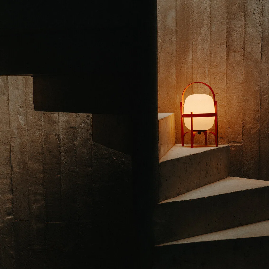 Cestita Rechargeable Outdoor Table Lamp