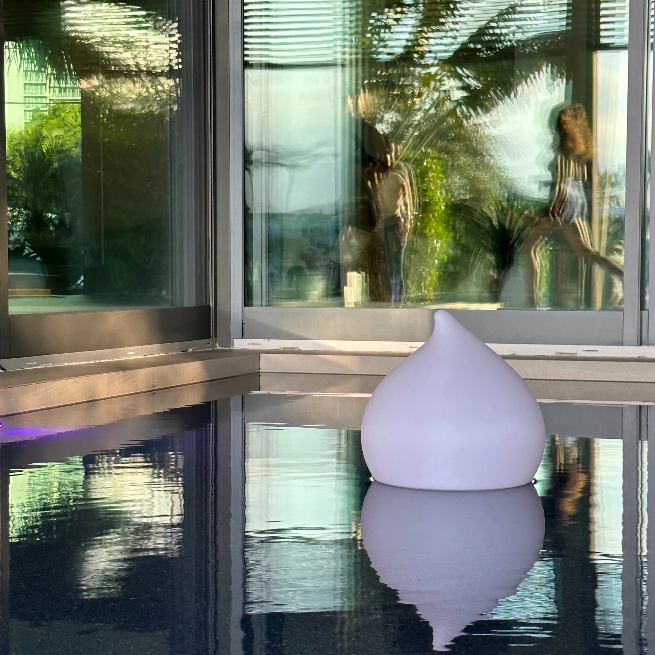 Dew Outdoor Bluetooth LED Table Lamp