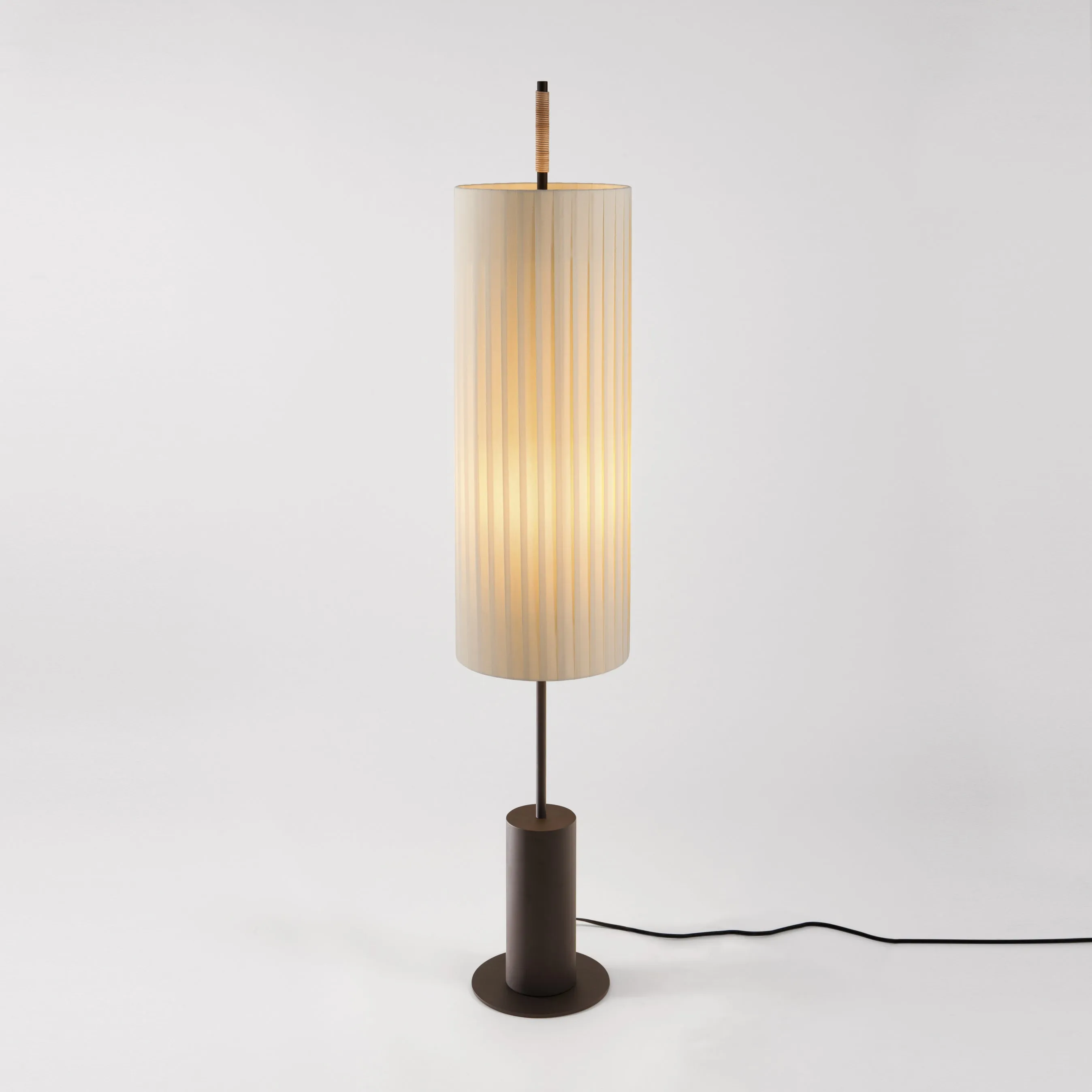 Dorica Floor Lamp
