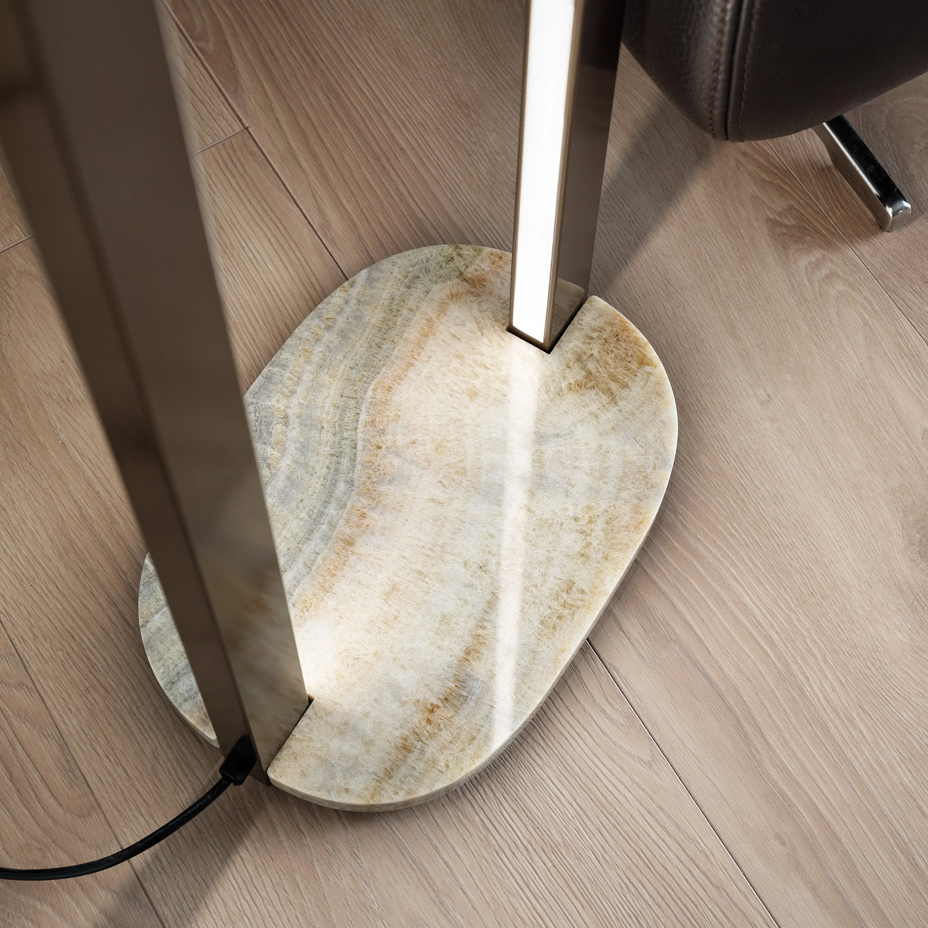 Ebe LED Floor Lamp