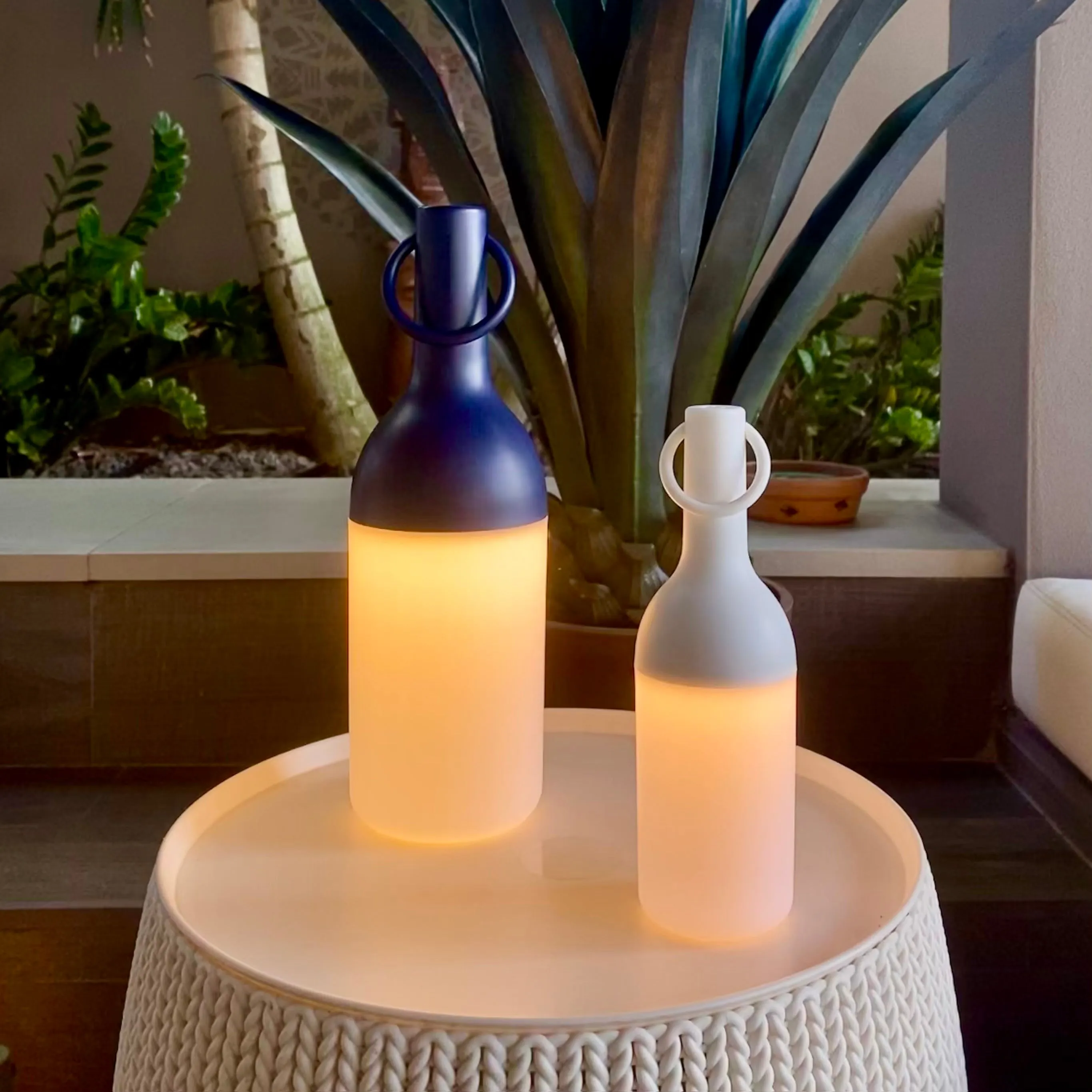 Elo Portable LED Table Lamp