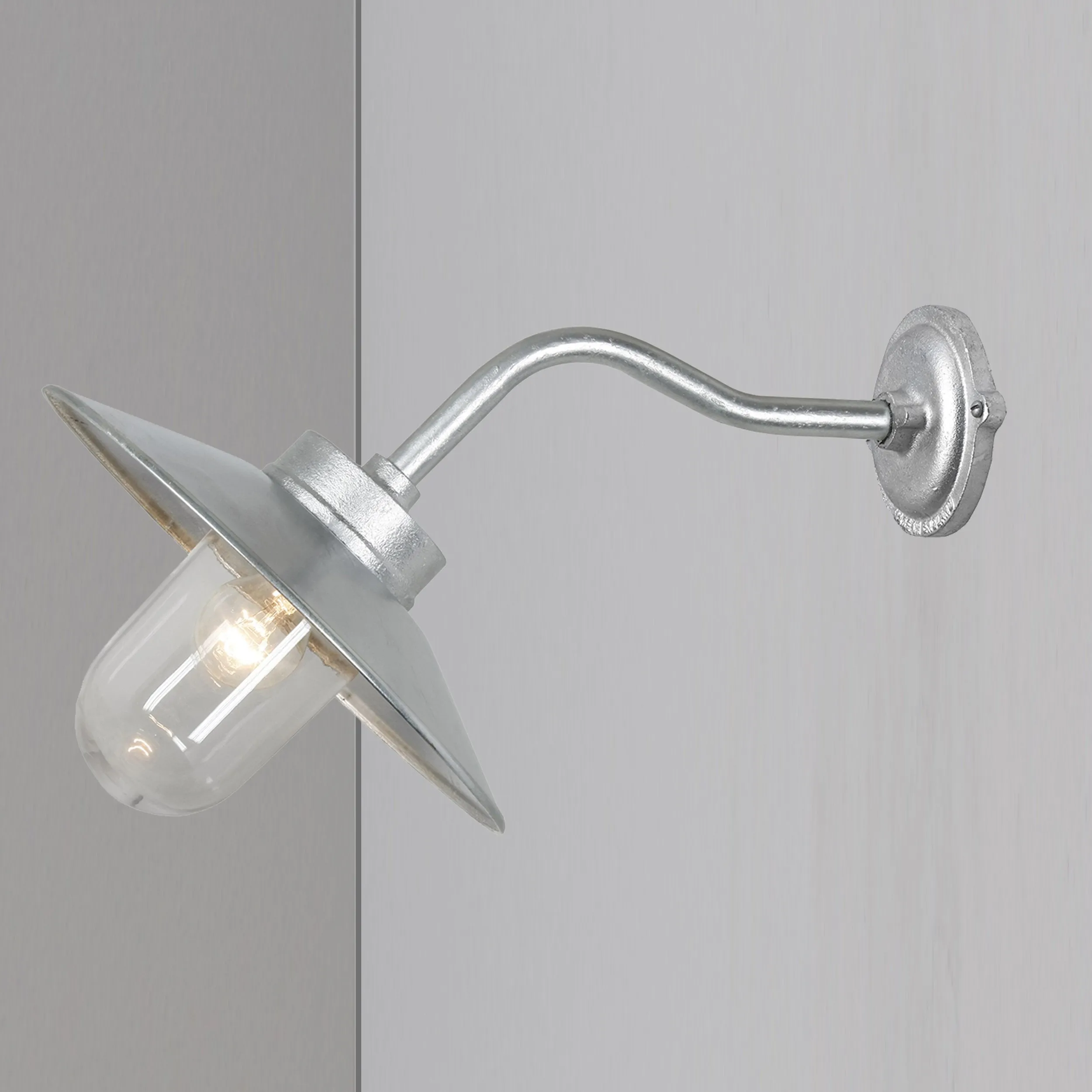 Exterior Canted Bracket Light