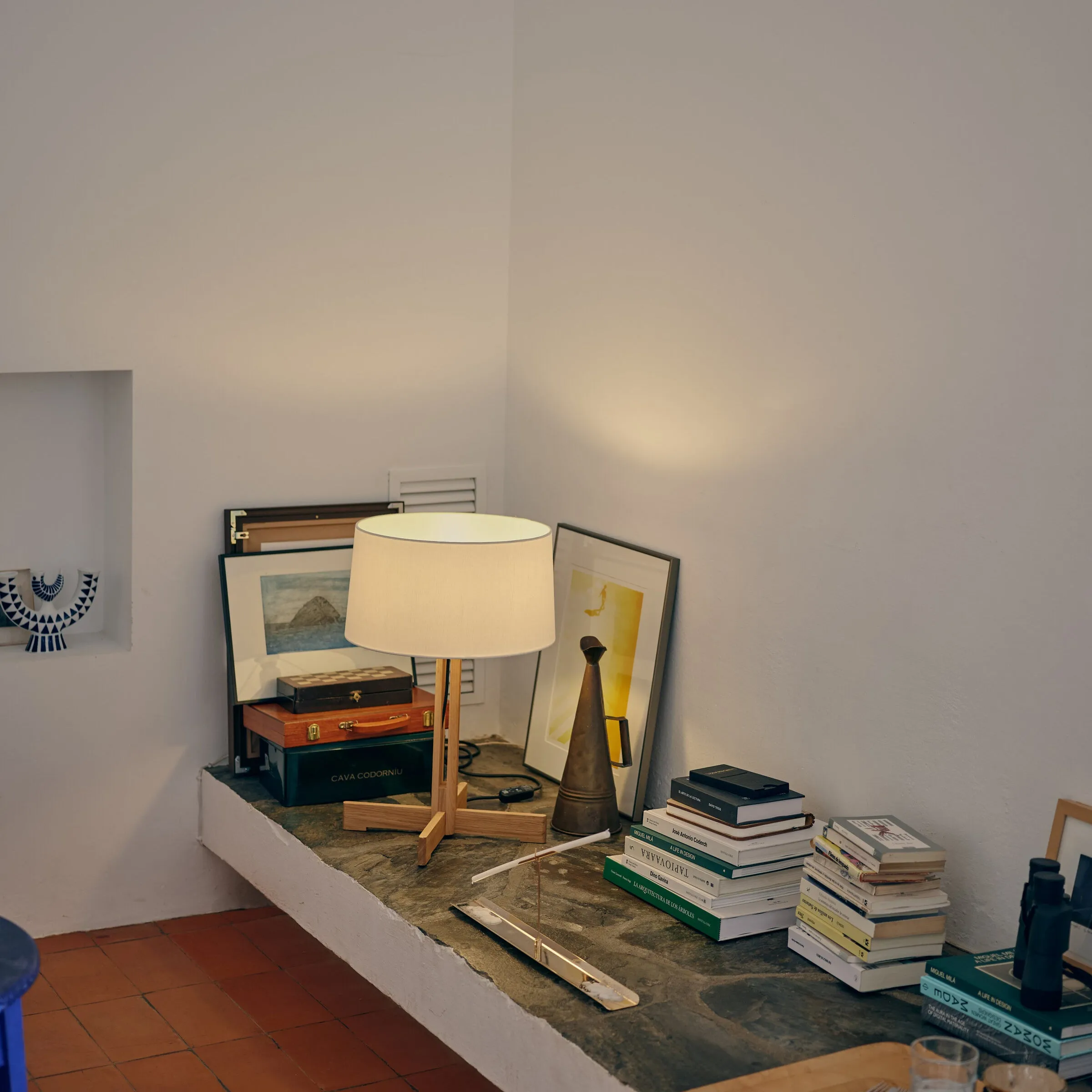 Fad Table Lamp