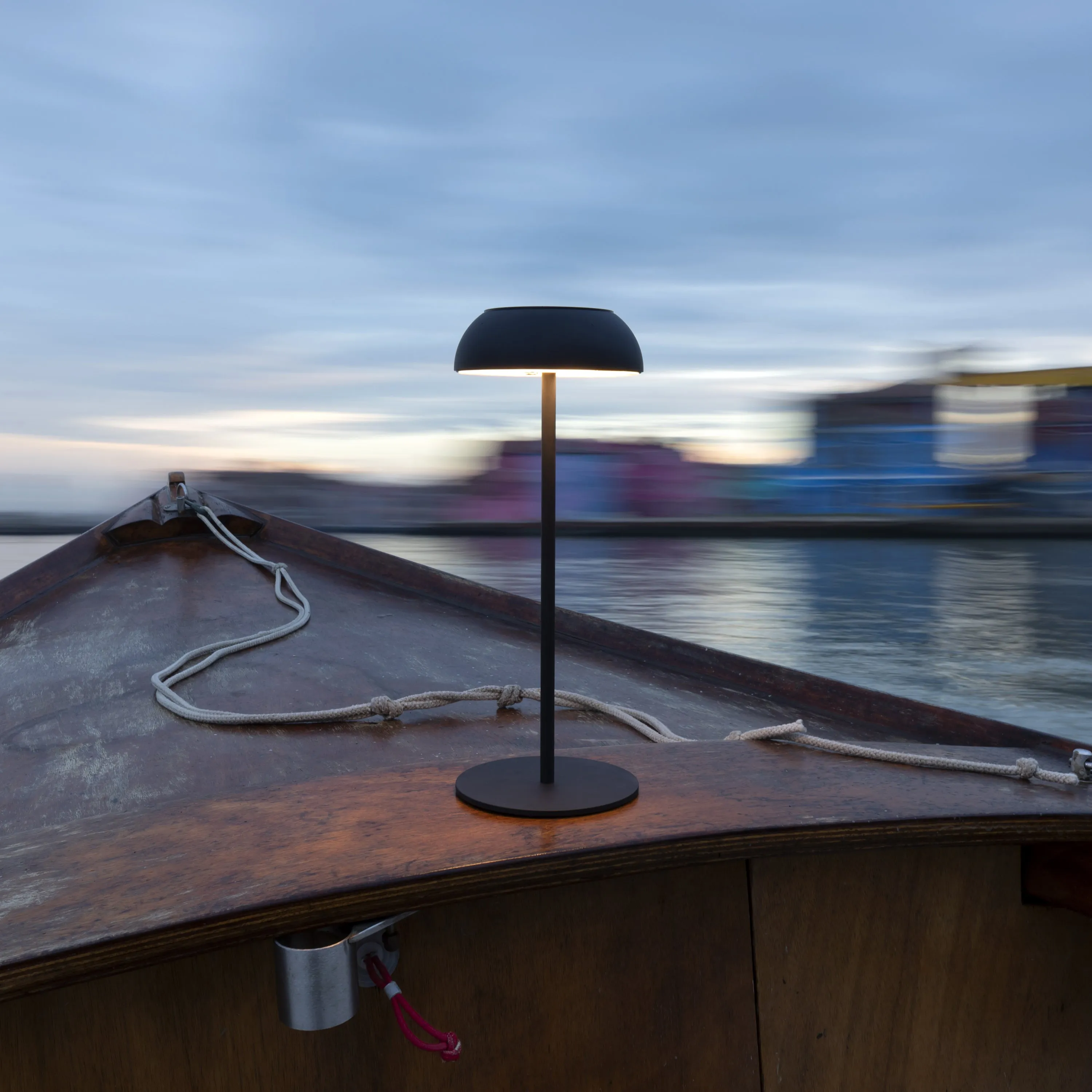 Float Table Lamp