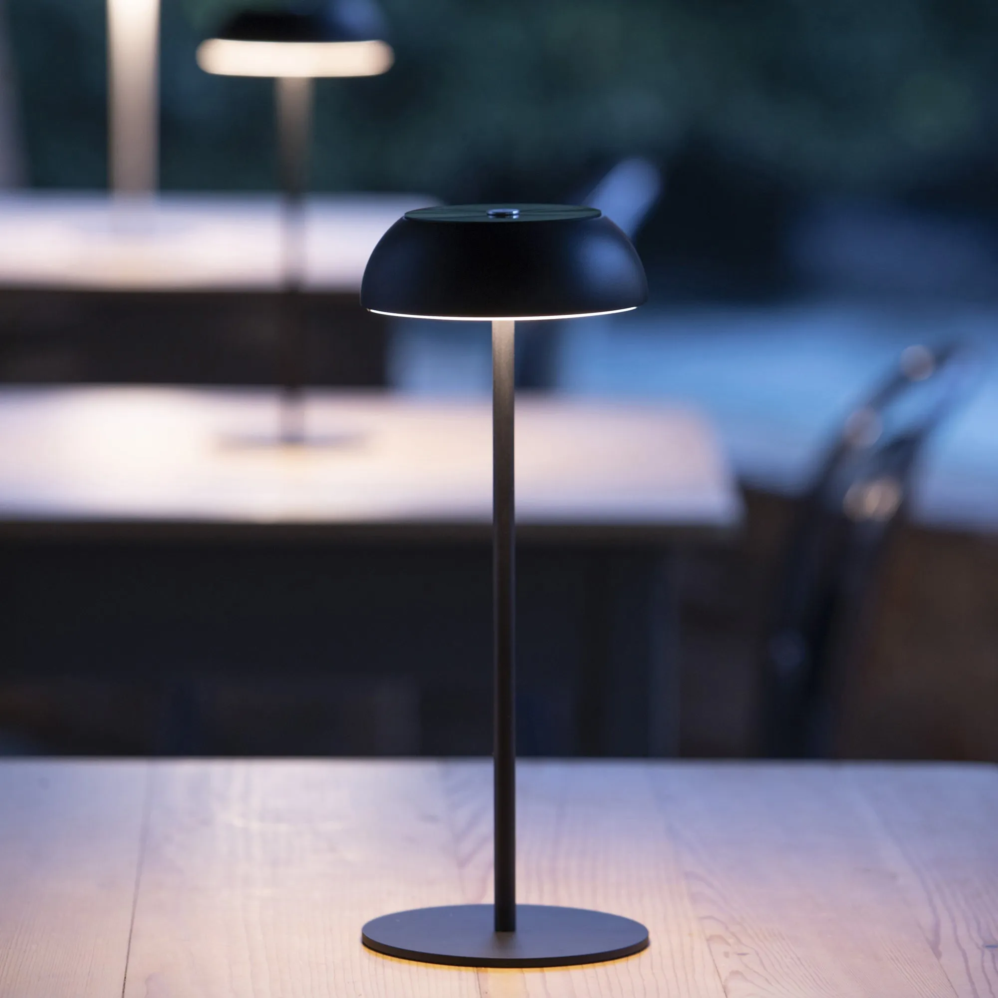 Float Table Lamp