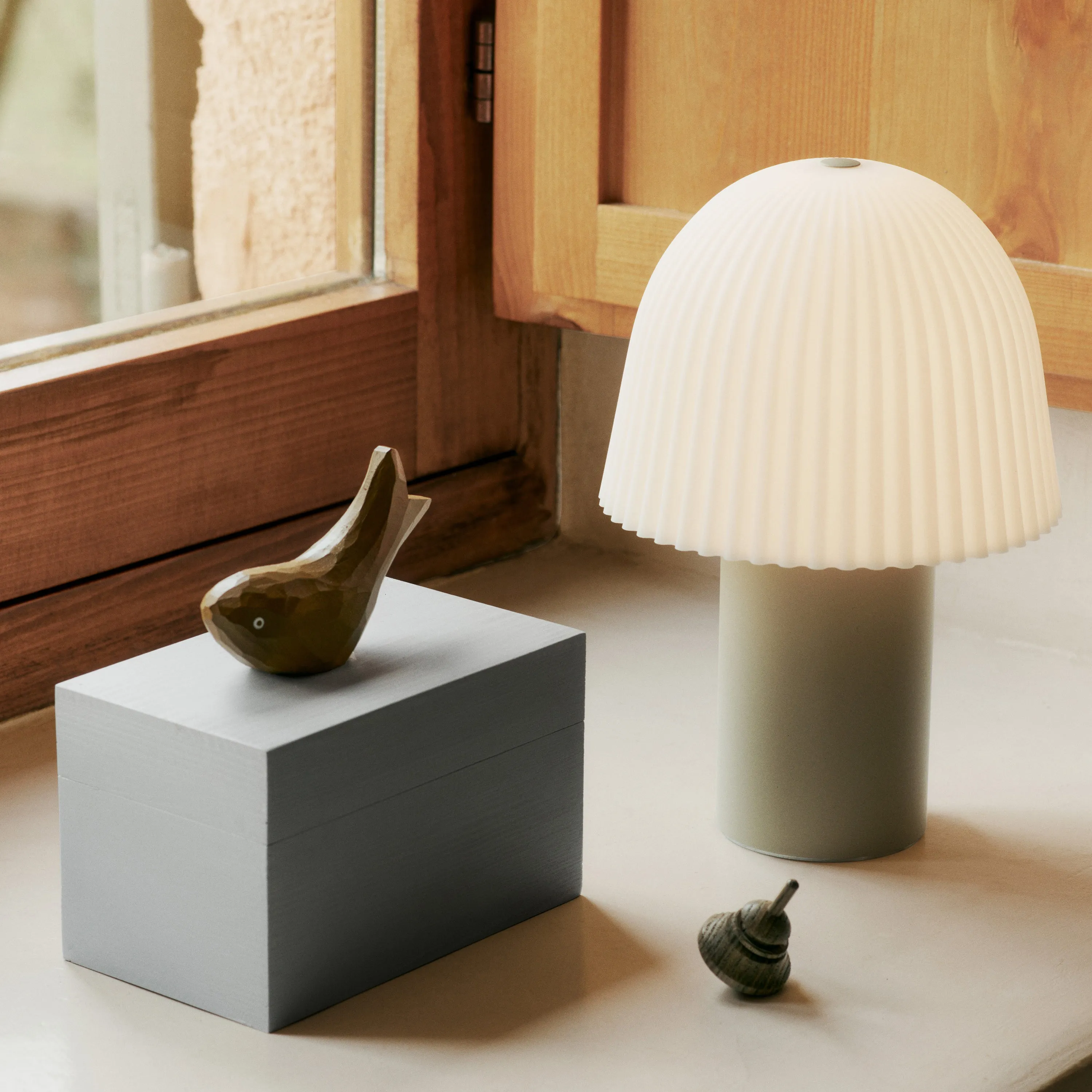 Frill Portable Lamp