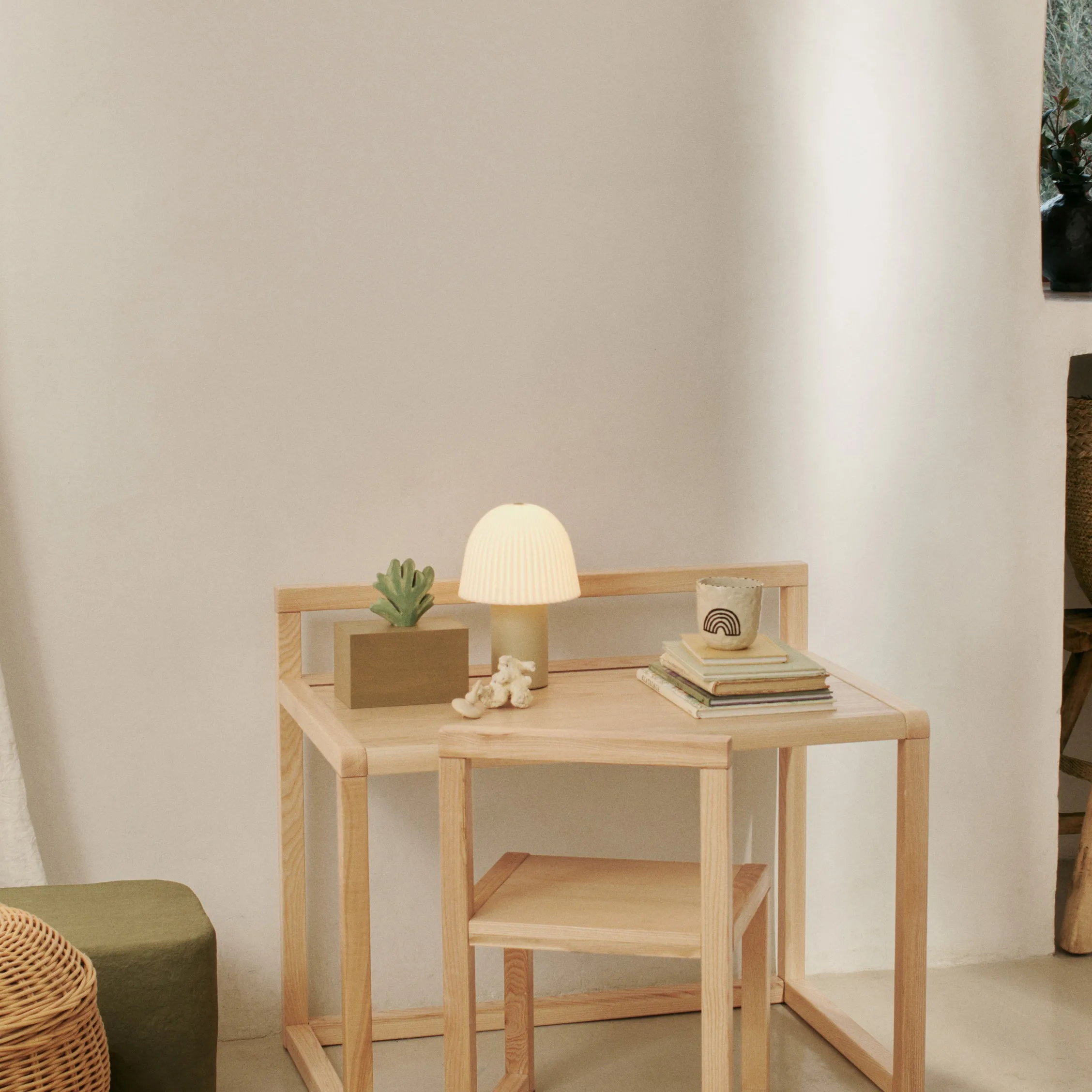 Frill Portable Lamp