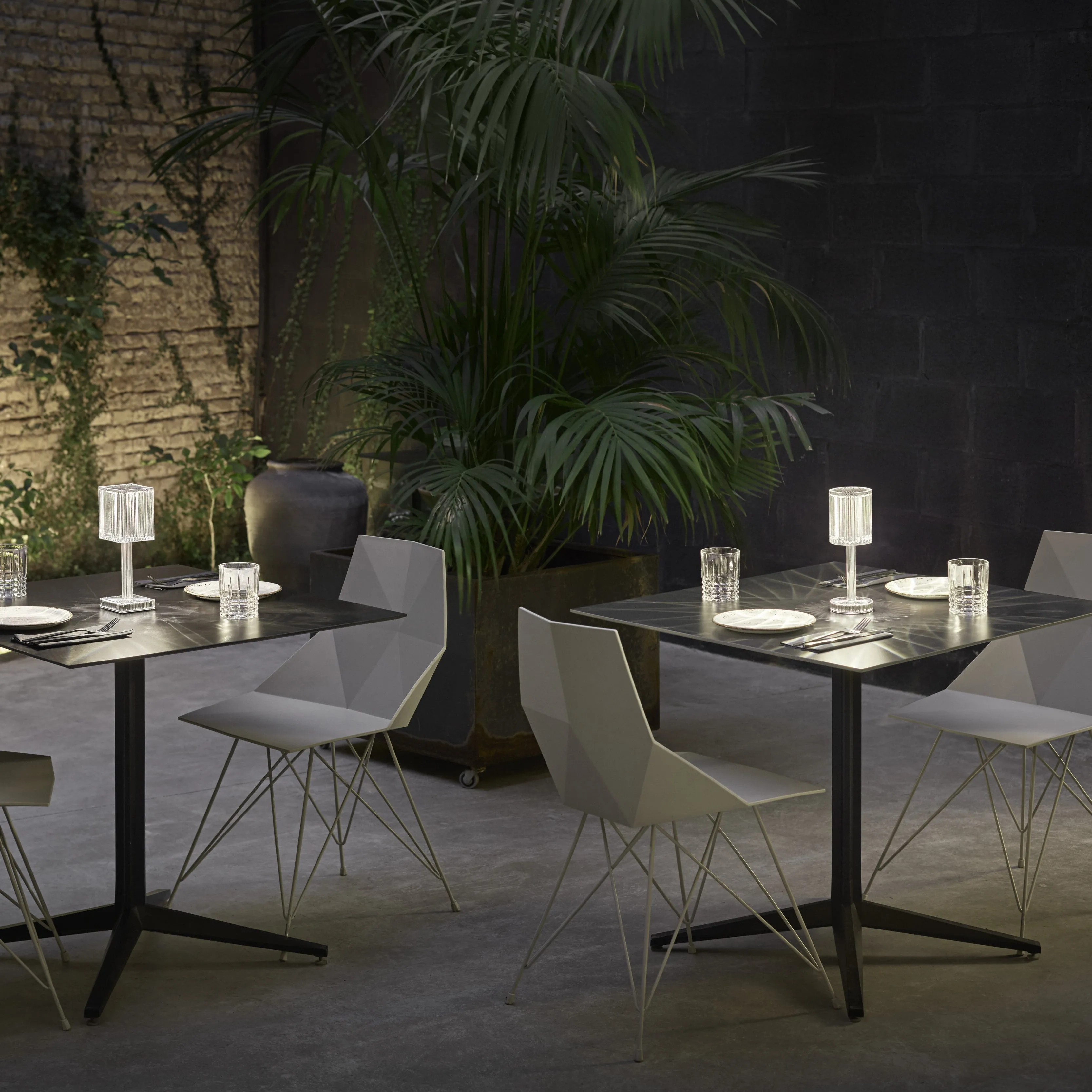 Gatsby Prisma Table Lamp