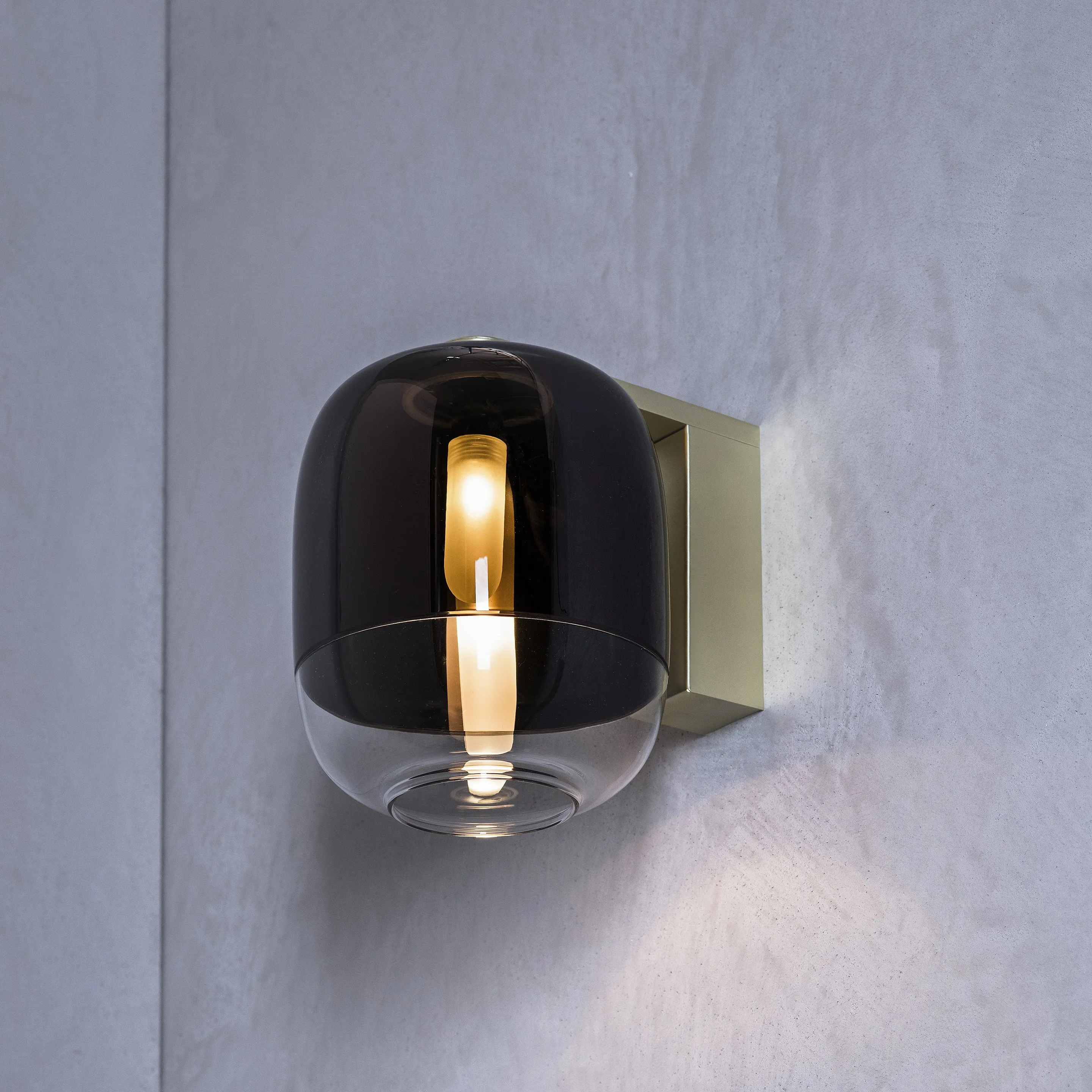 Gong Wall Sconce