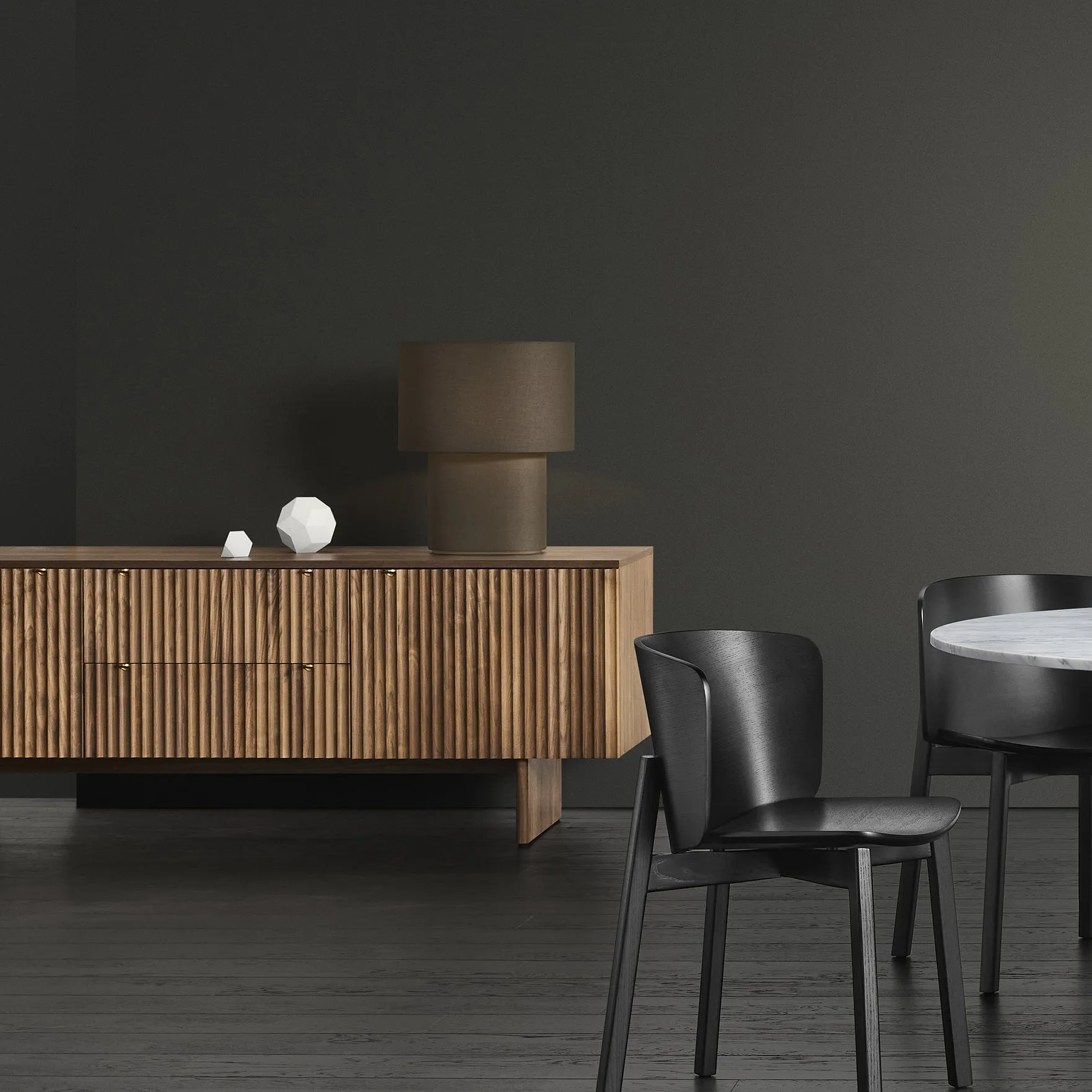 Hilla Table Lamp