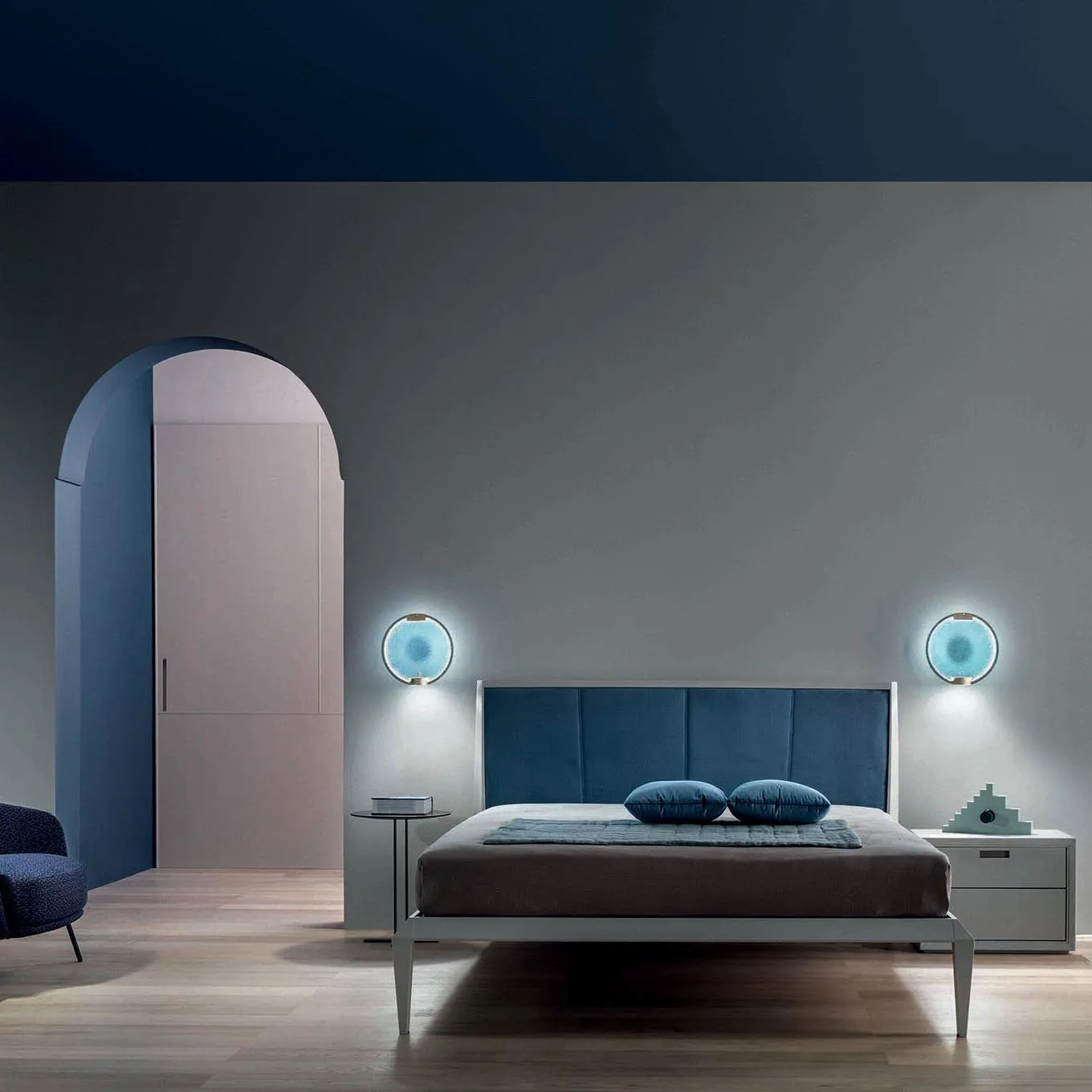 Horo LED Wall Sconce