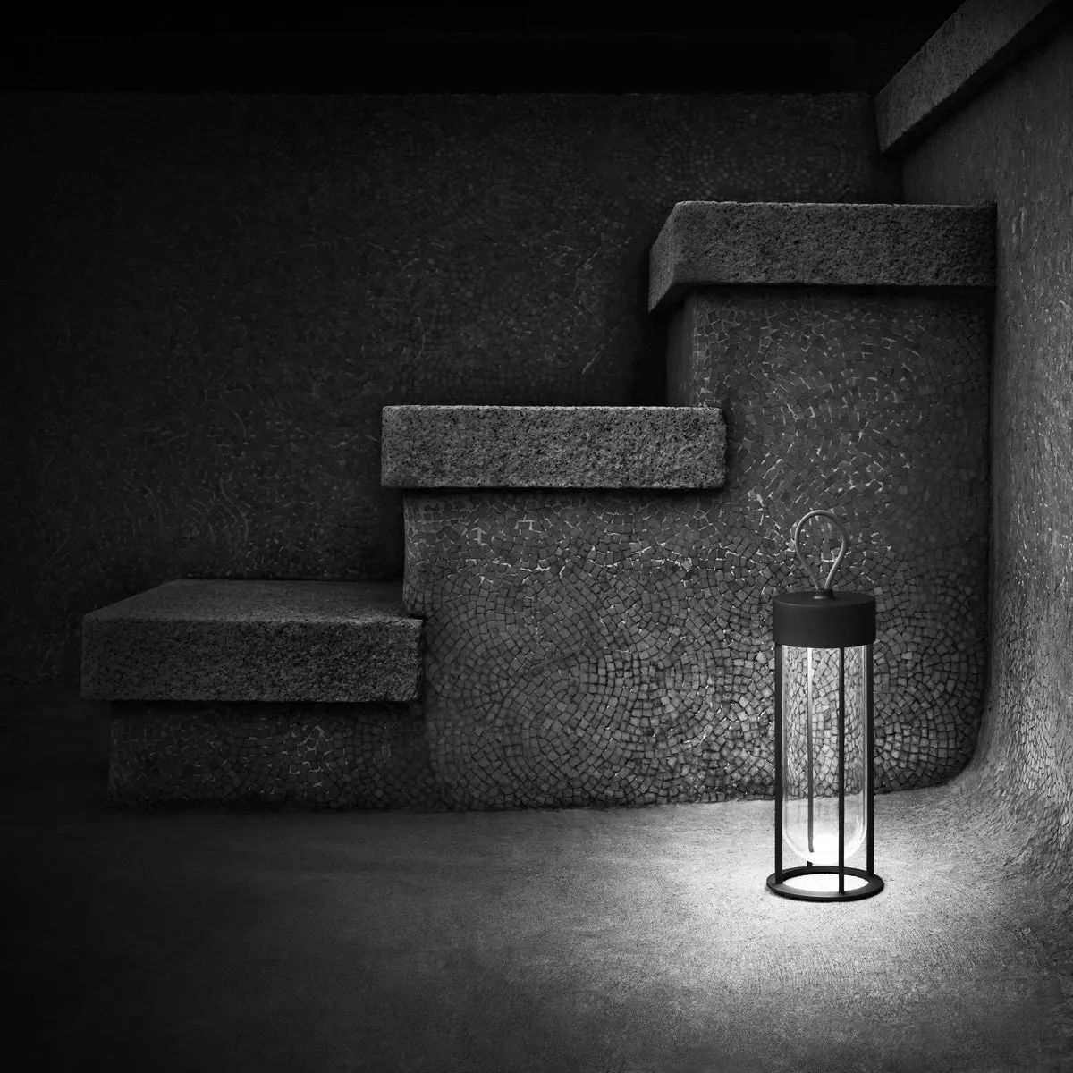 In Vitro Unplugged Portable Lamp