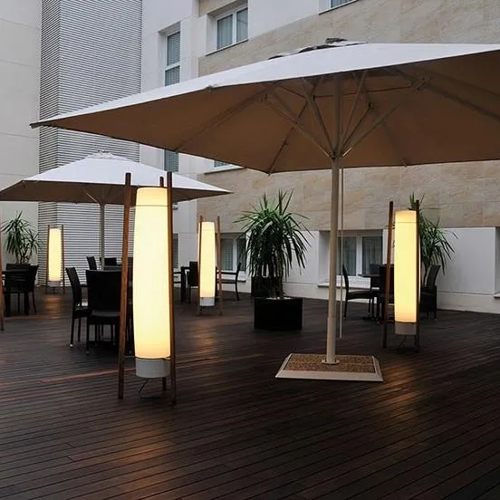 Inn Side Outdoor Lamp