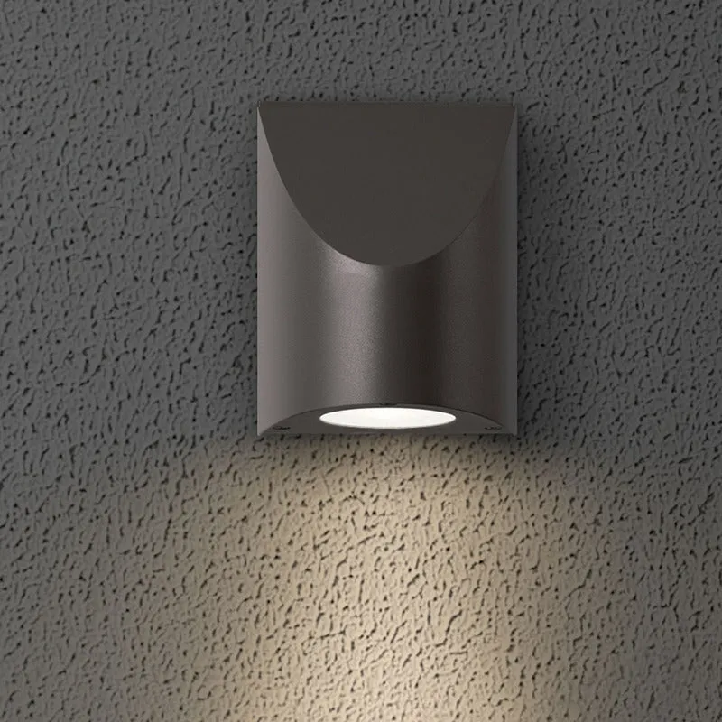 Inside-Out Shear Small Wall Light