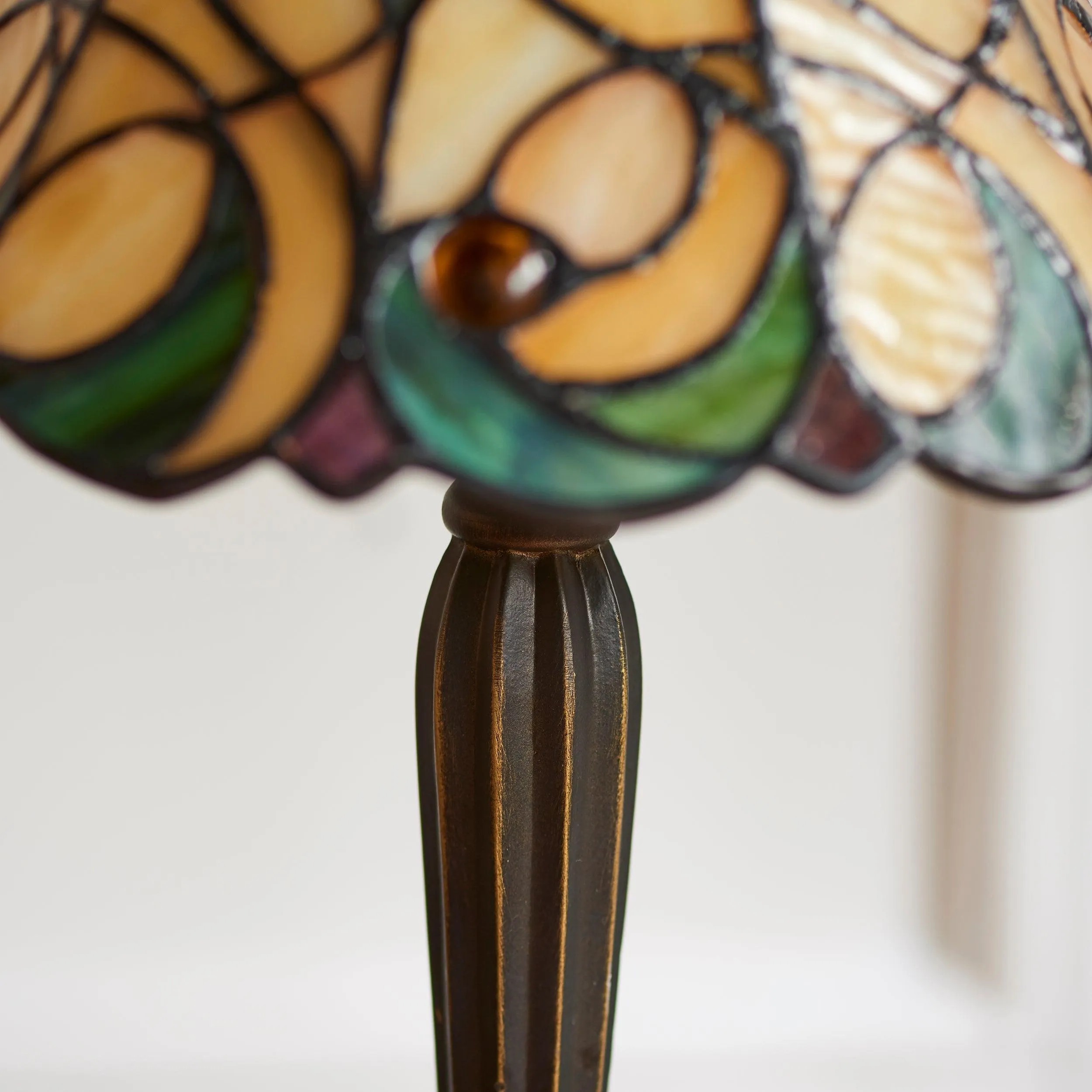 Interiors 1900 Jamelia Intermediate Tiffany Lamp