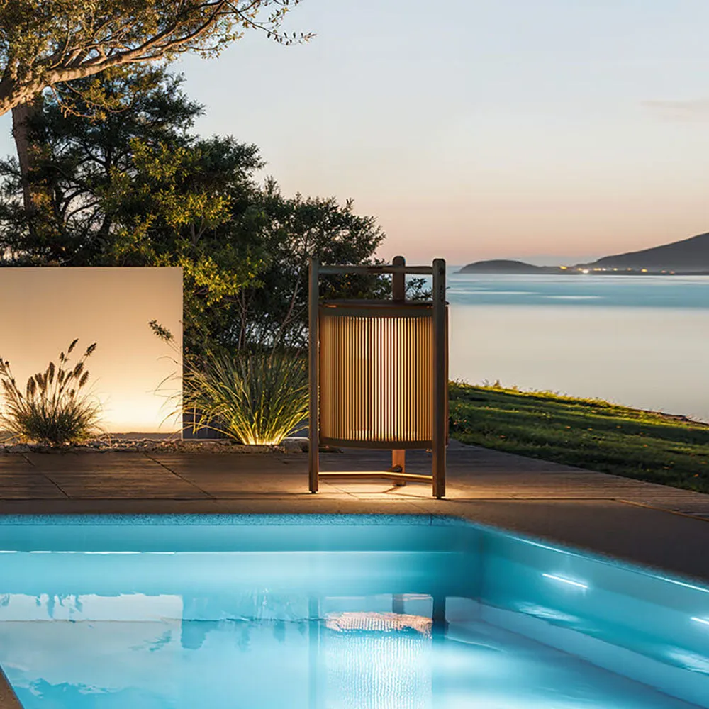 Kando Outdoor LED Floor Lamp