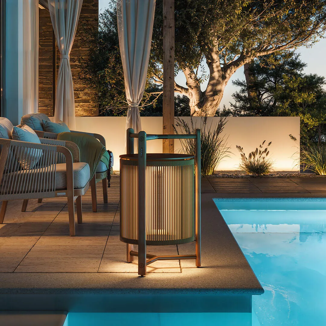 Kando Outdoor Portable LED Floor Lamp