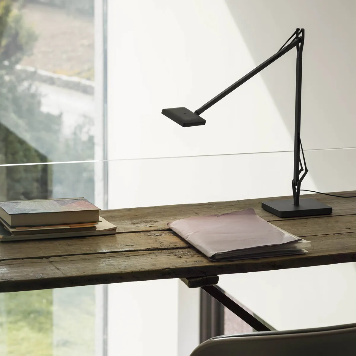 Kelvin Edge Task Lamp