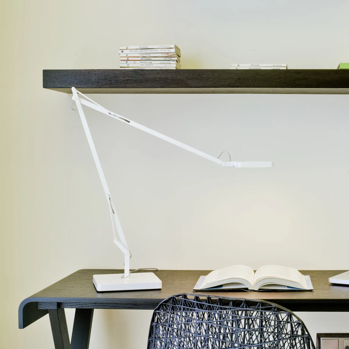 Kelvin LED Green Mode Table Lamp