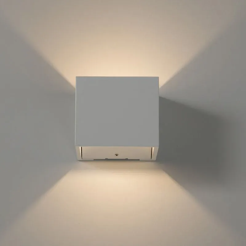 Kube Small Outdoor Wall Mount