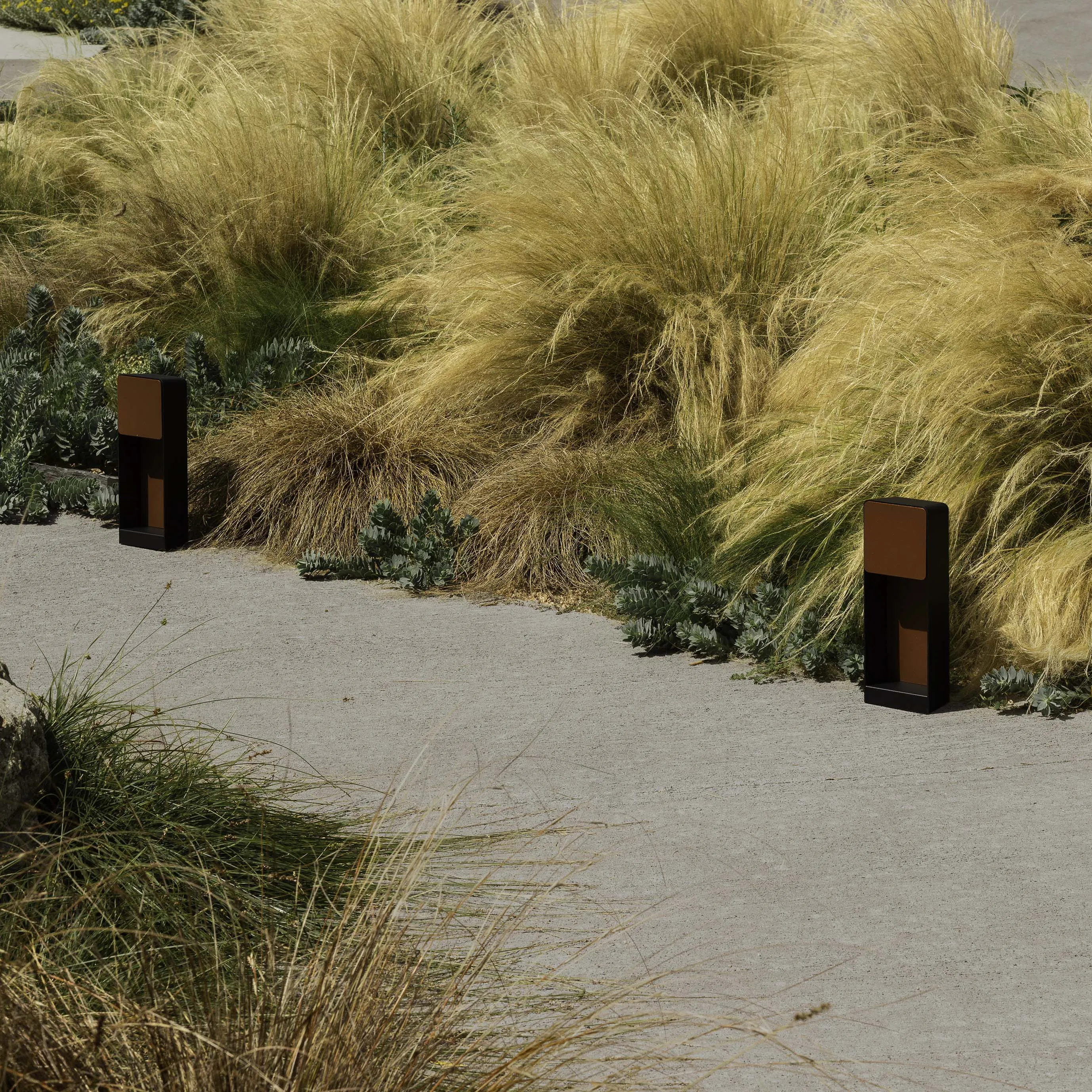 Lab Outdoor Bollard Light