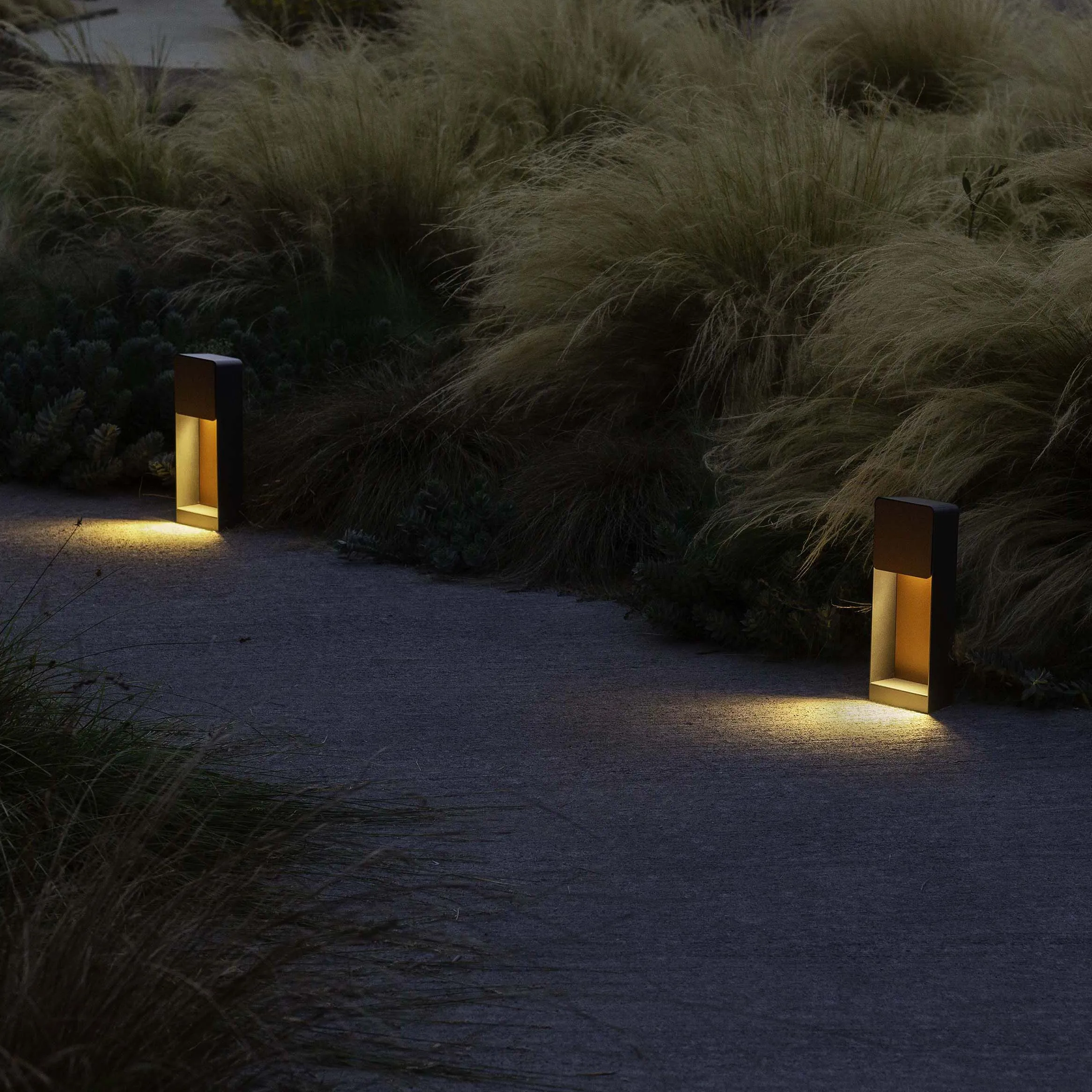 Lab Outdoor Bollard Light