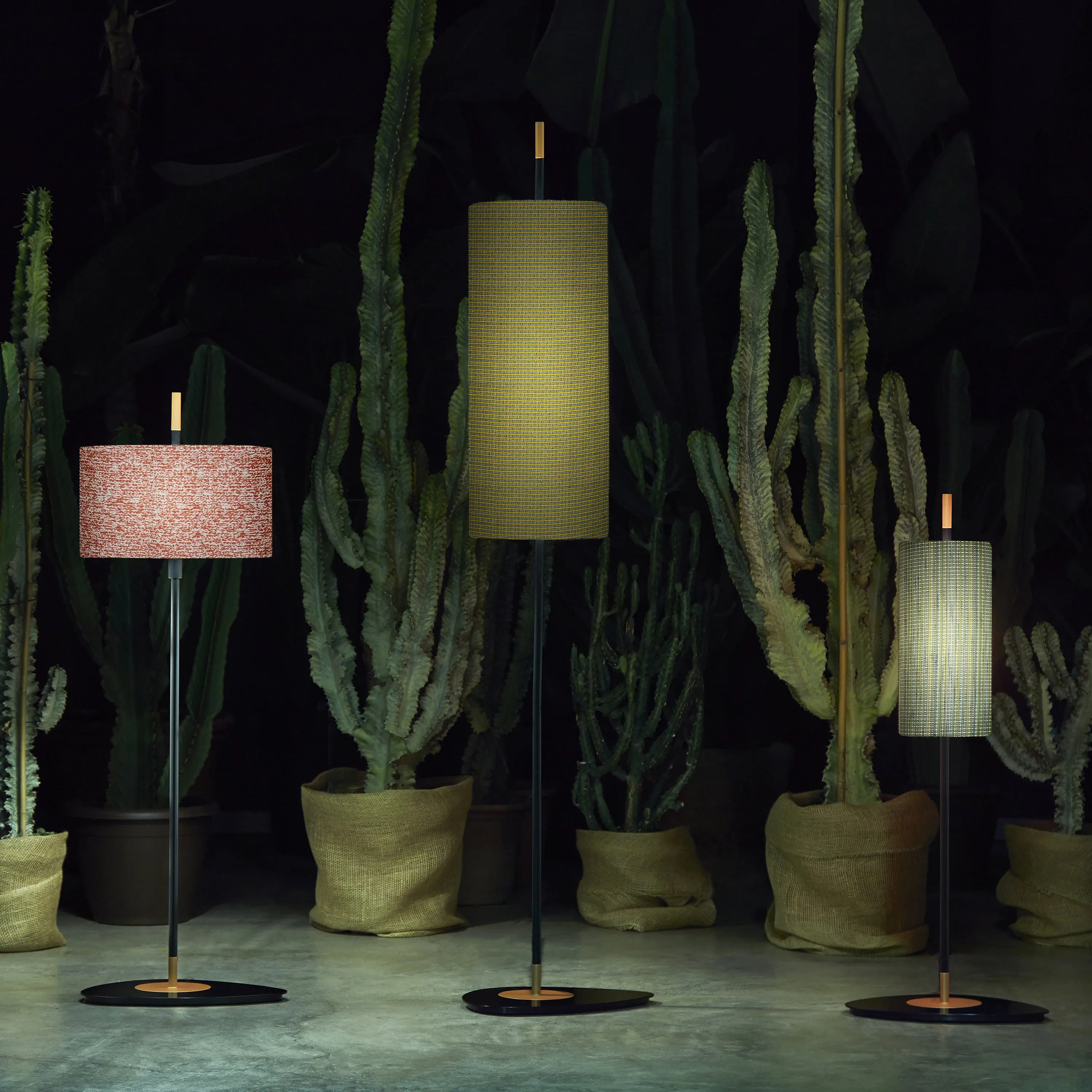 Lagoon Outdoor Floor Lamp