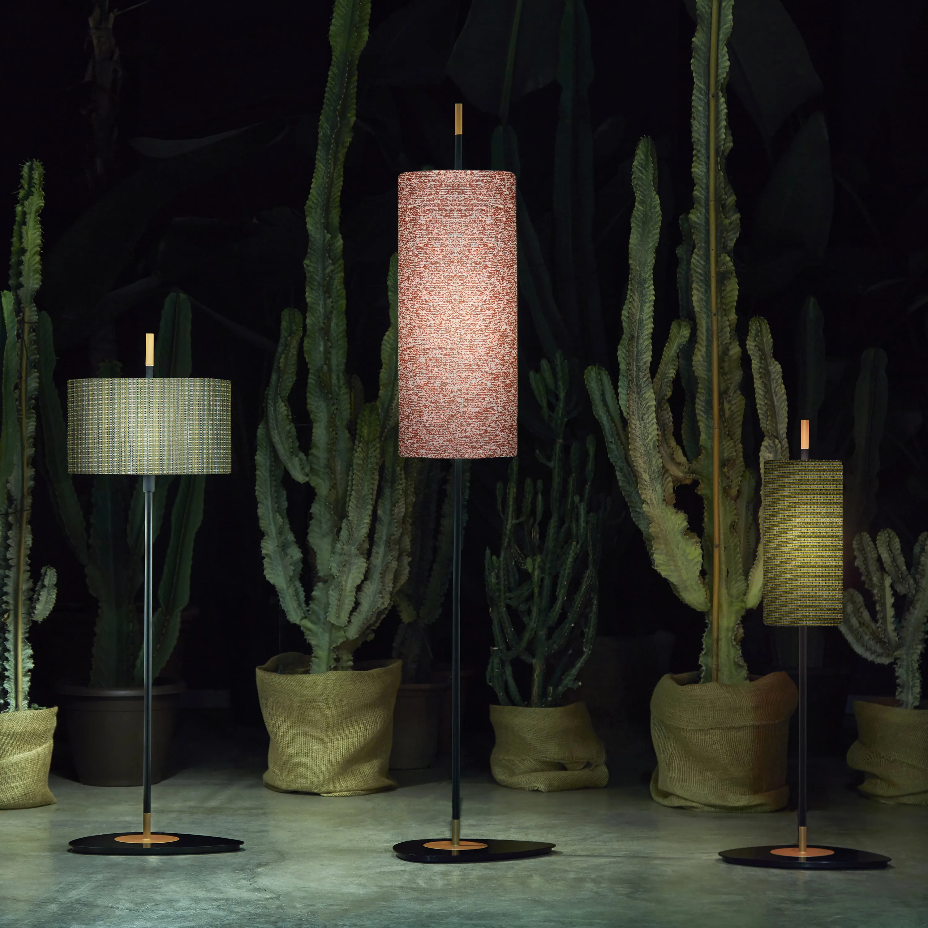 Lagoon Outdoor Floor Lamp