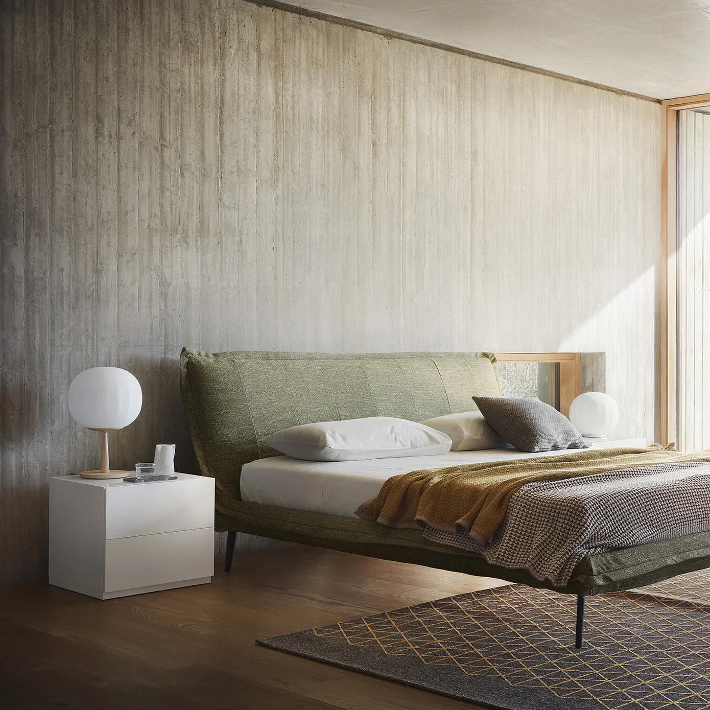 Lita Table Lamp