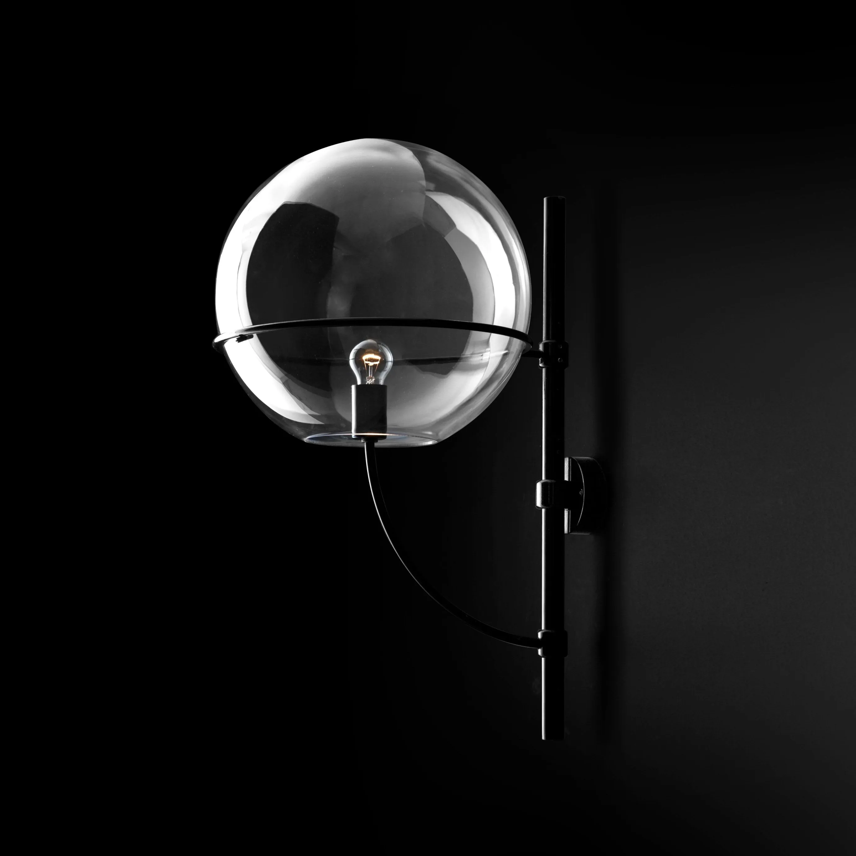 Lyndon Wall Light