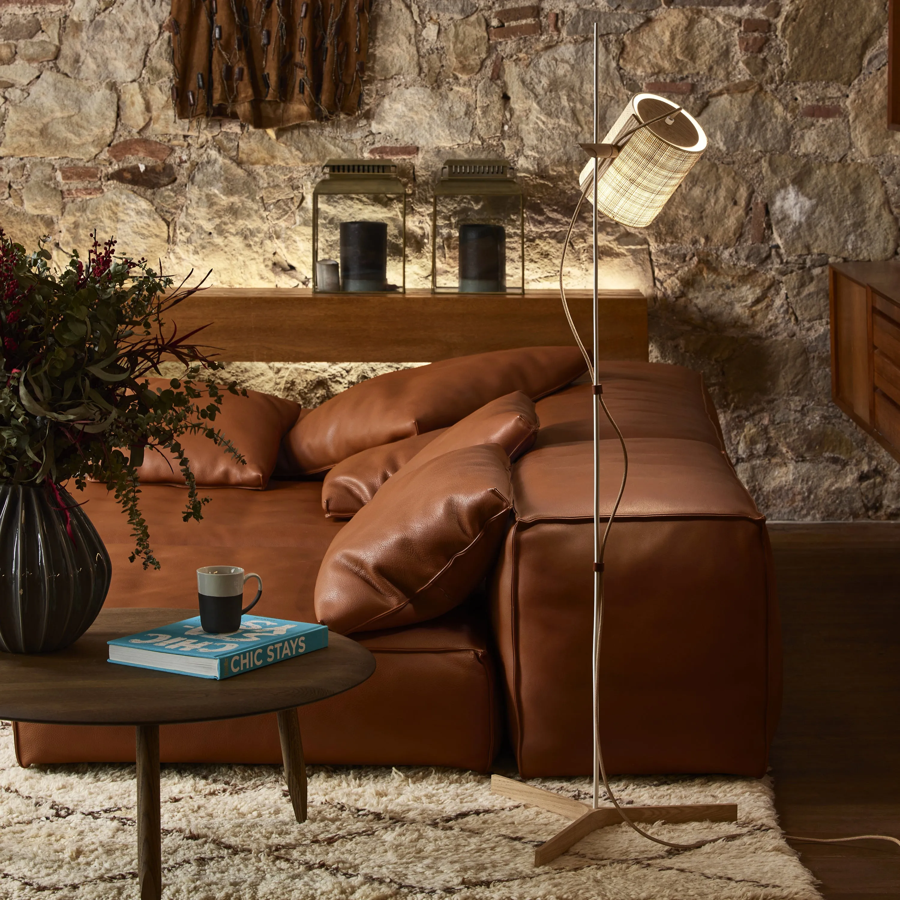 Magnetic Foco Floor Lamp