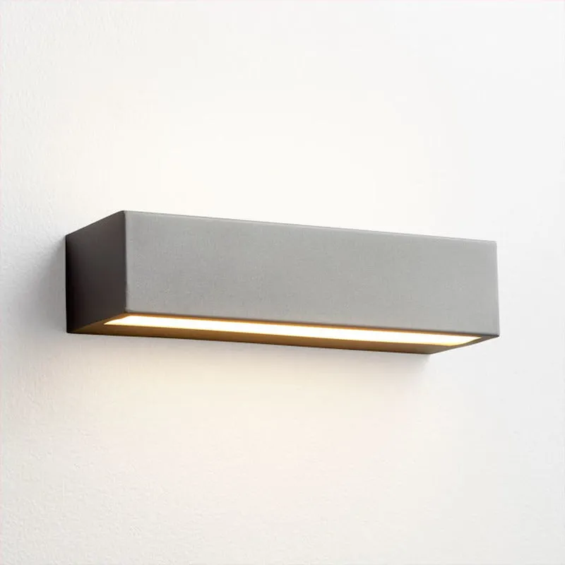 Maia Outdoor Wall Light