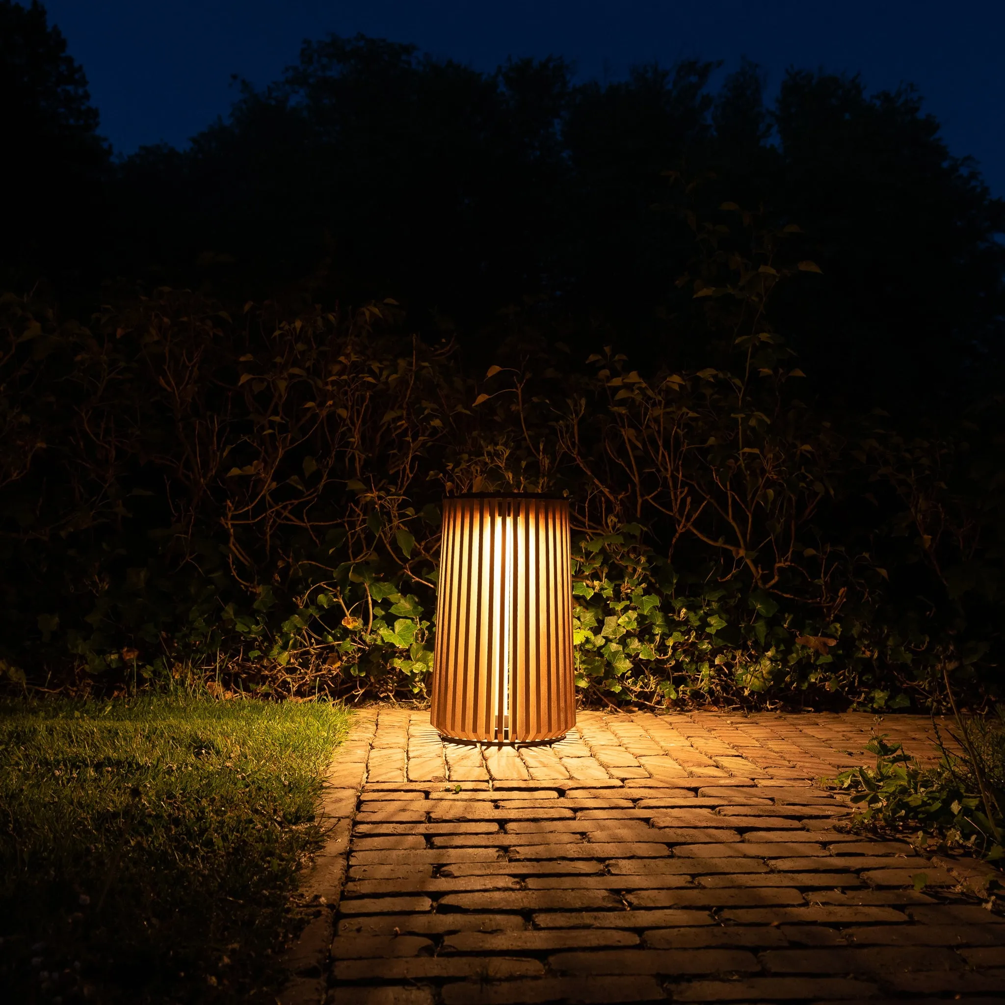 Maya Outdoor Lantern