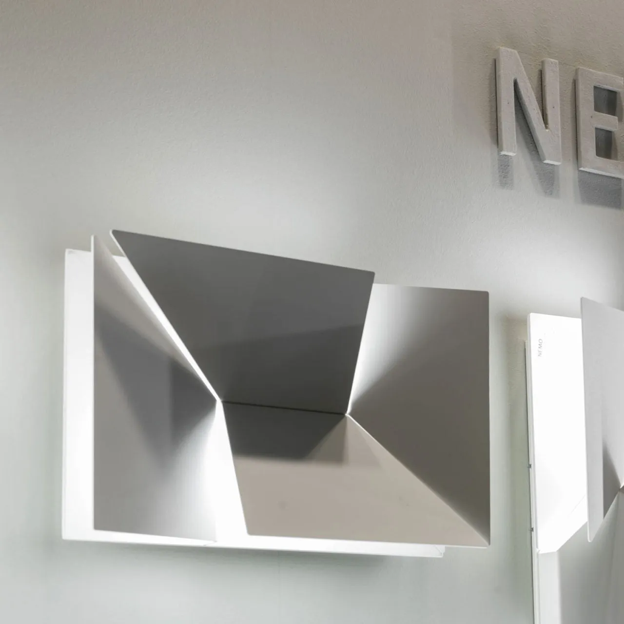 Medium Shadows Wall Light
